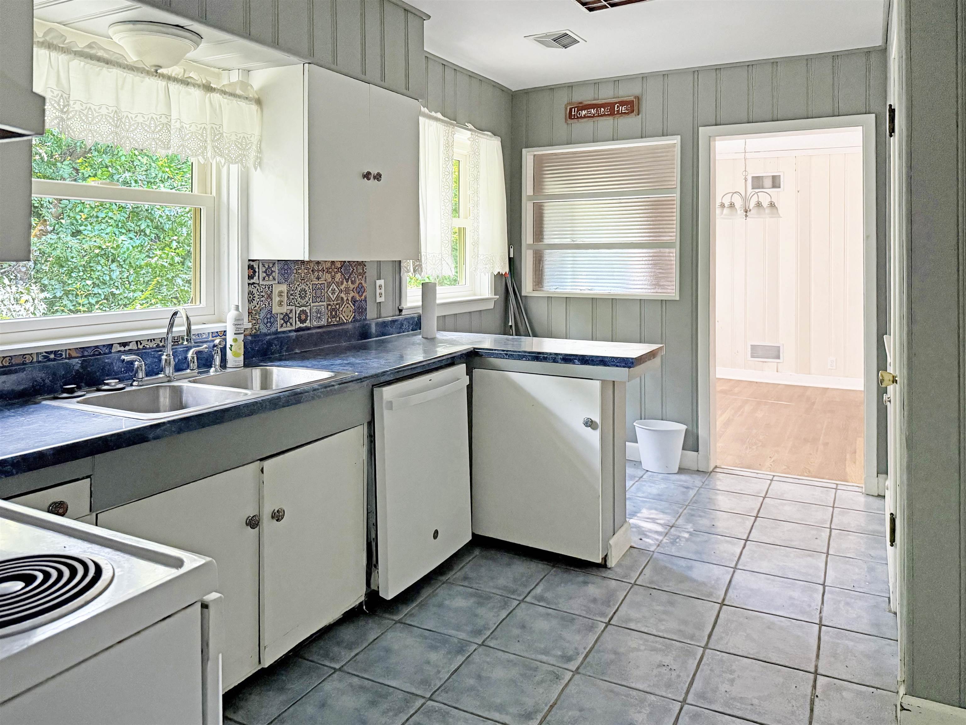 2973 Windermere Rd Property Photo 10
