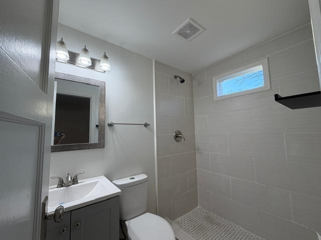 1073 Bruce St Property Photo 8