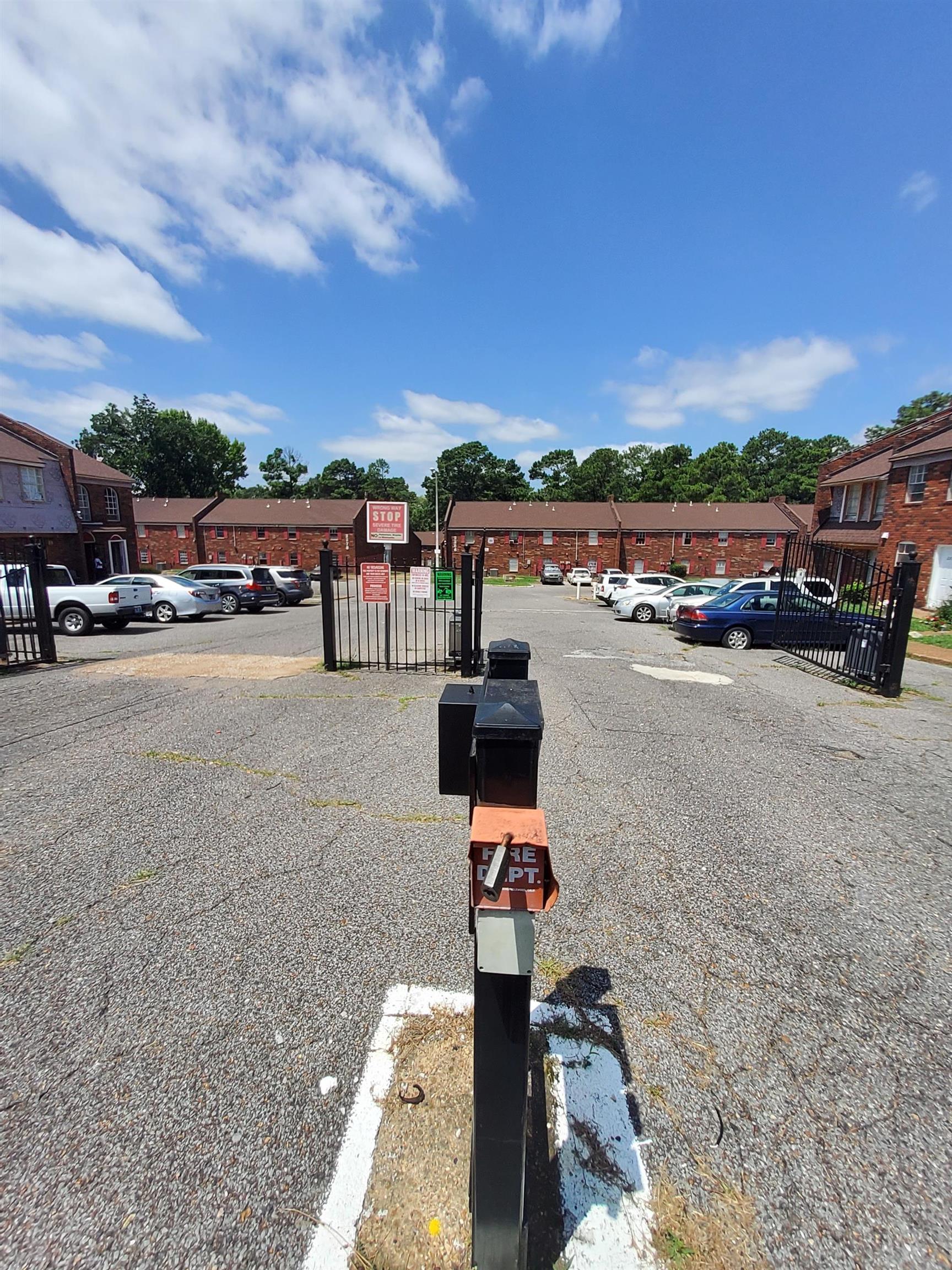 2271 Airways Blvd Property Photo 2