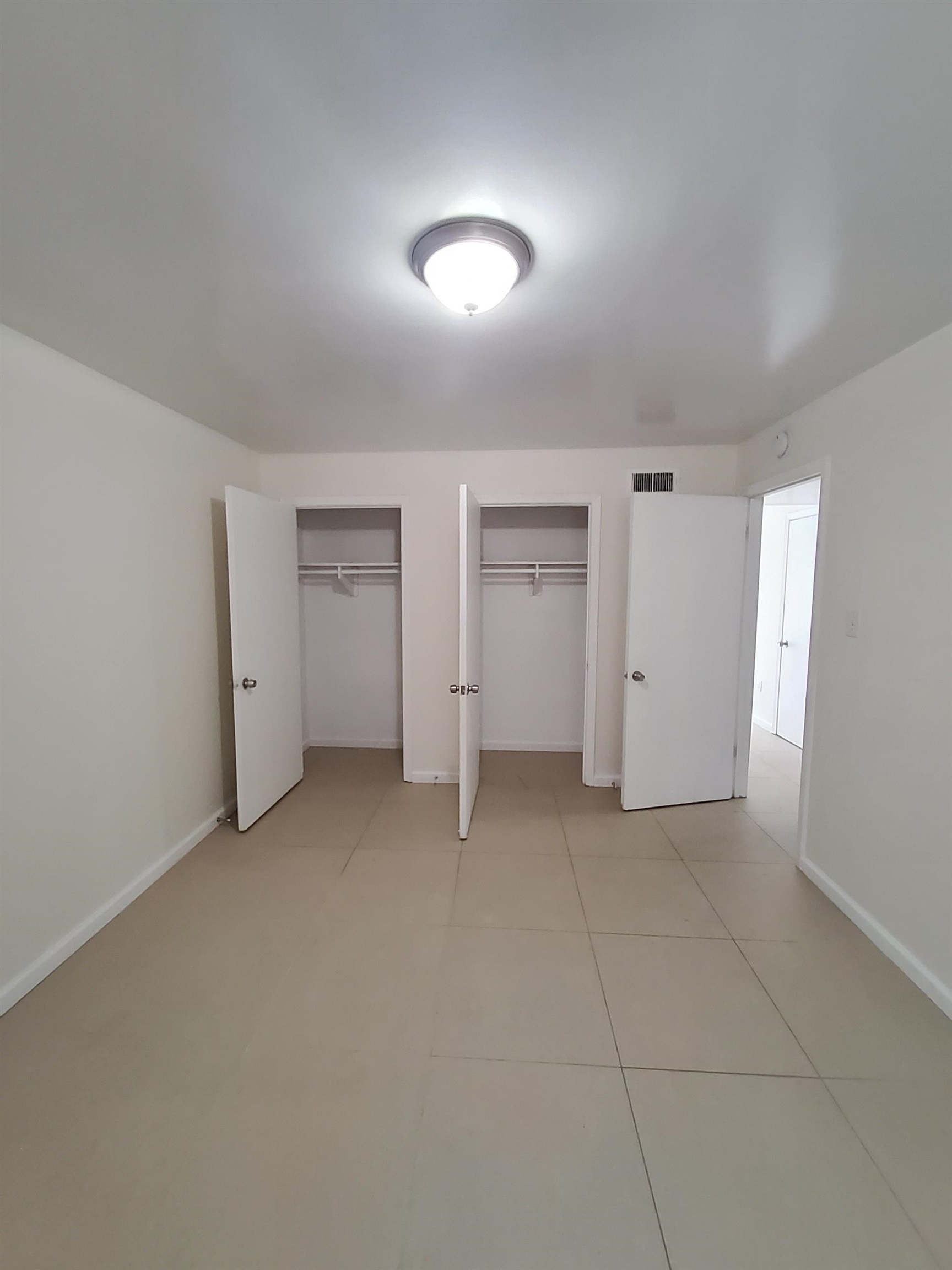 2271 Airways Blvd Property Photo 5