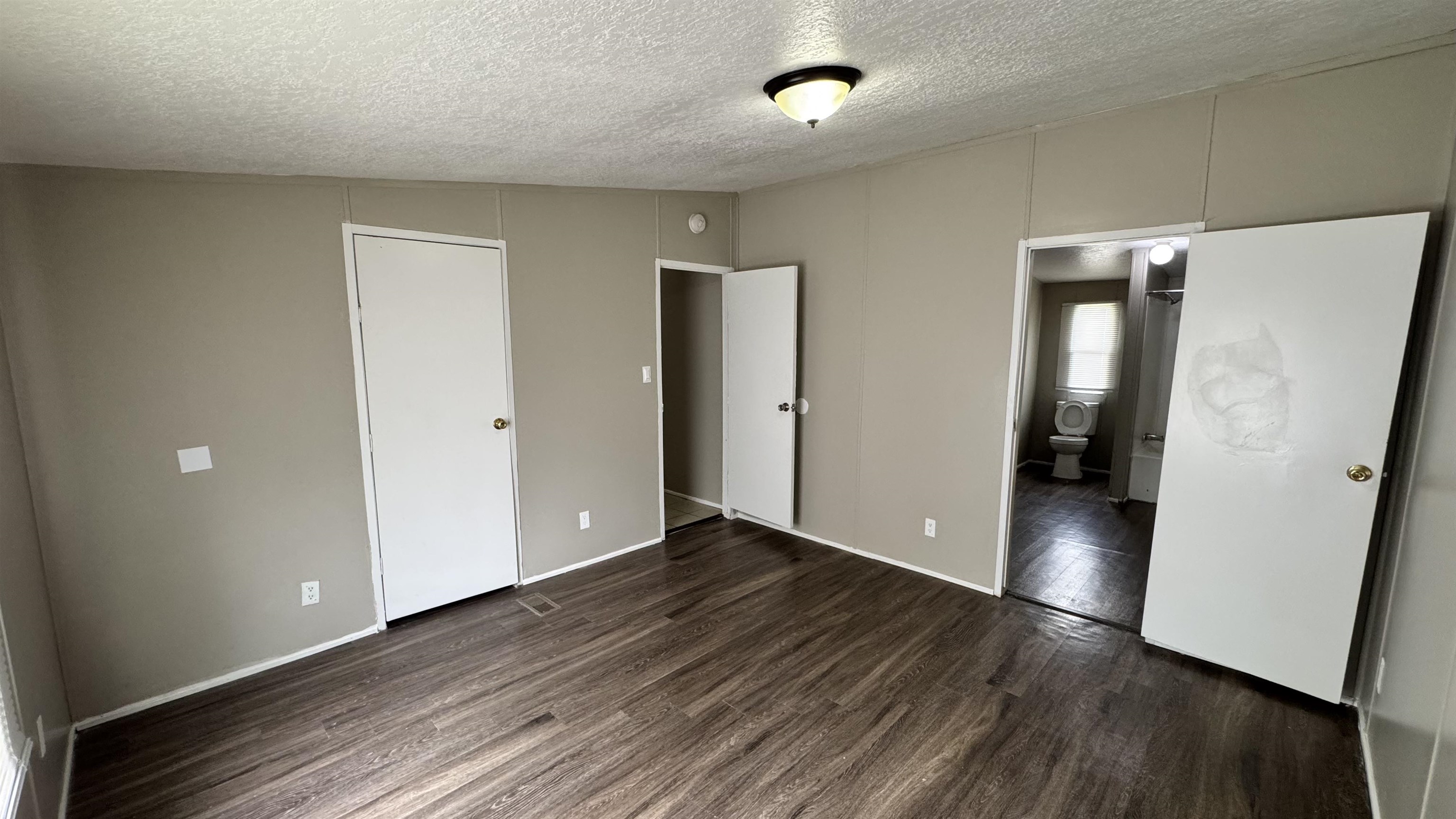 288 W Brooks Rd Property Photo 12