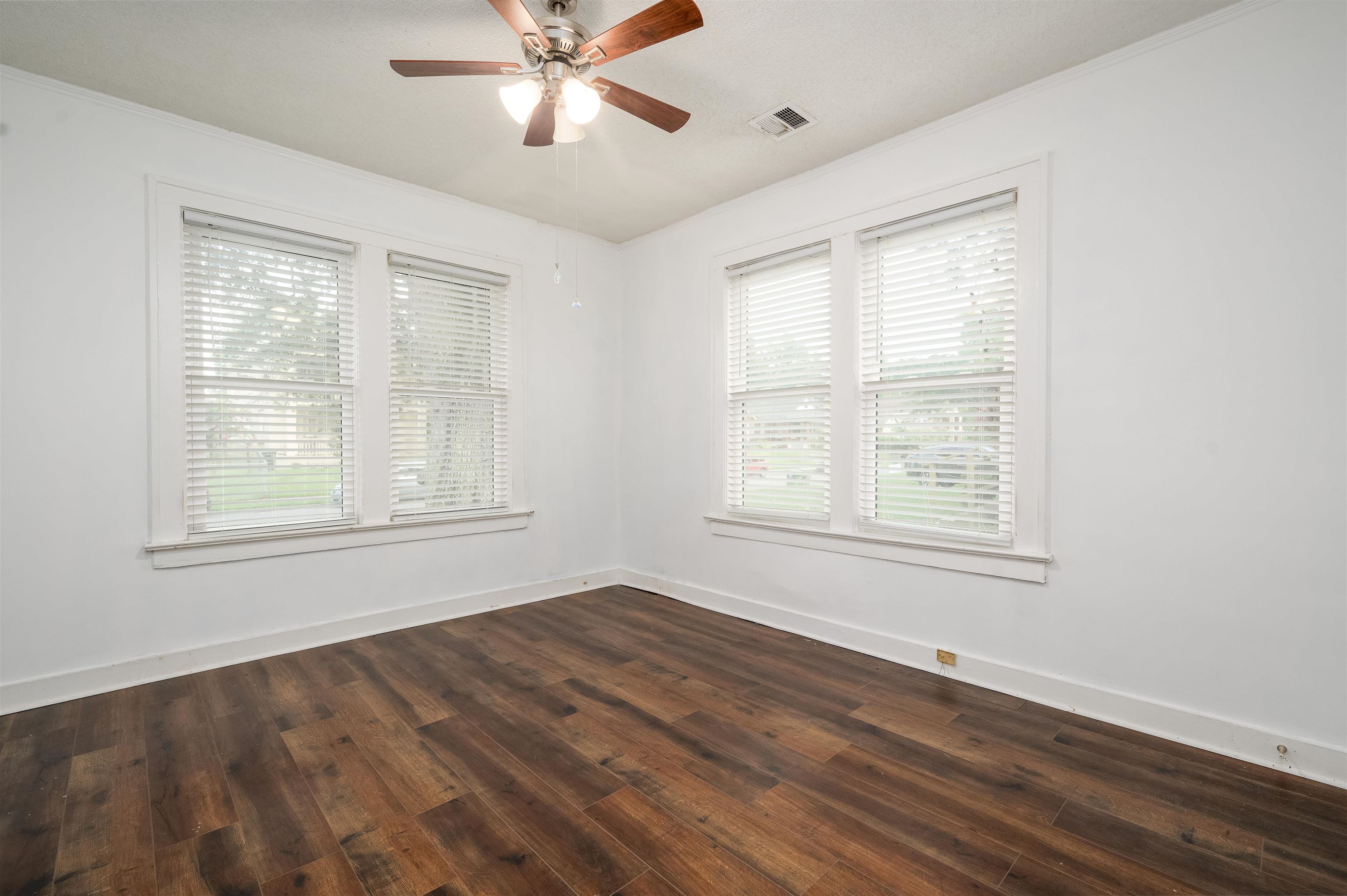 855 Maury St Property Photo 7