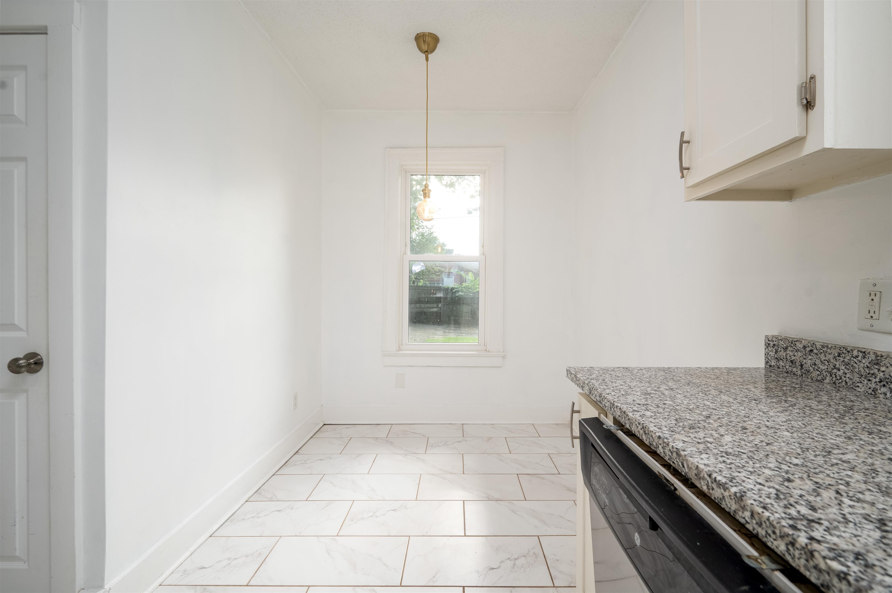 855 Maury St Property Photo 11