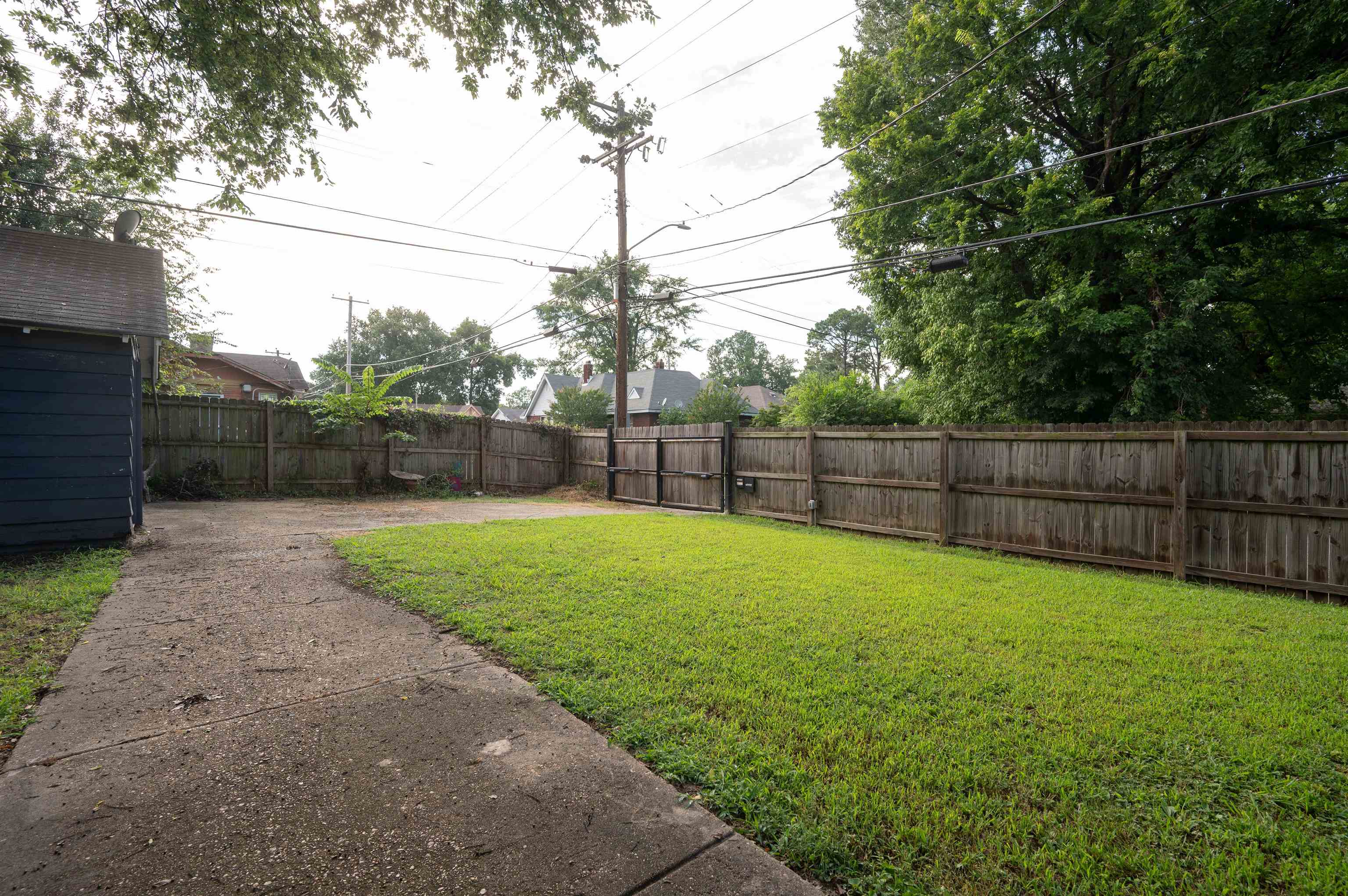 855 Maury St Property Photo 15