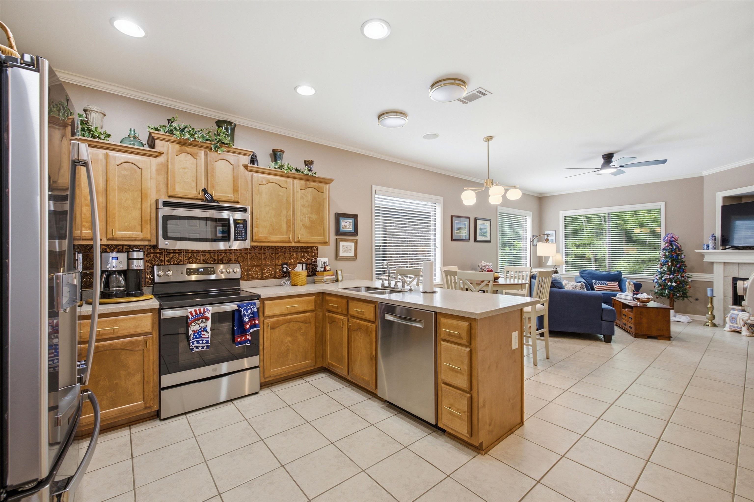 10124 Serenity Ln Property Photo 6