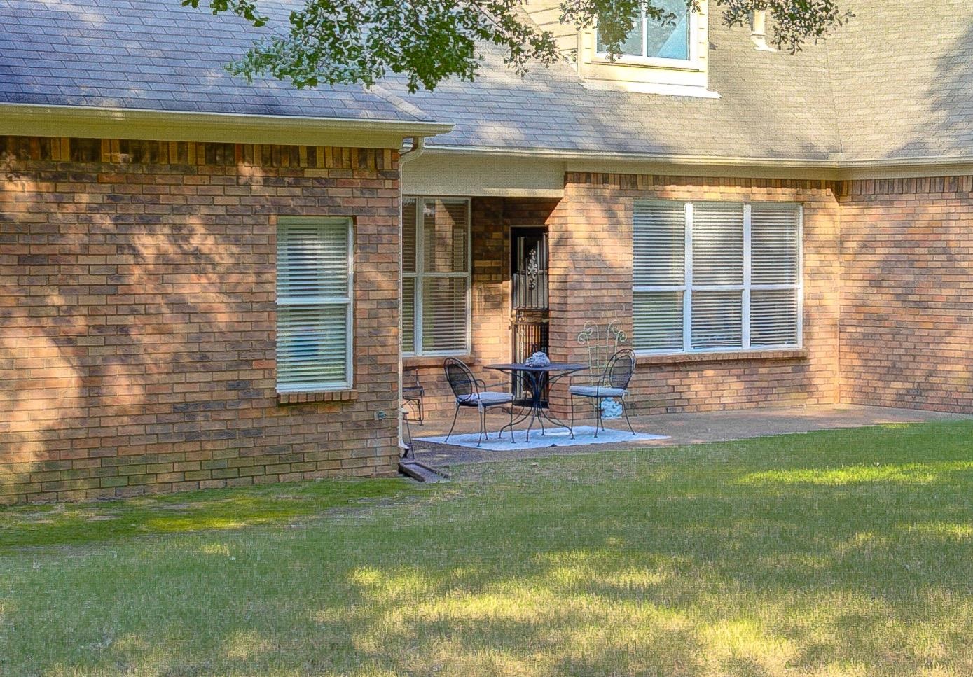 3390 Pembroke Ellis Cv Property Photo 23