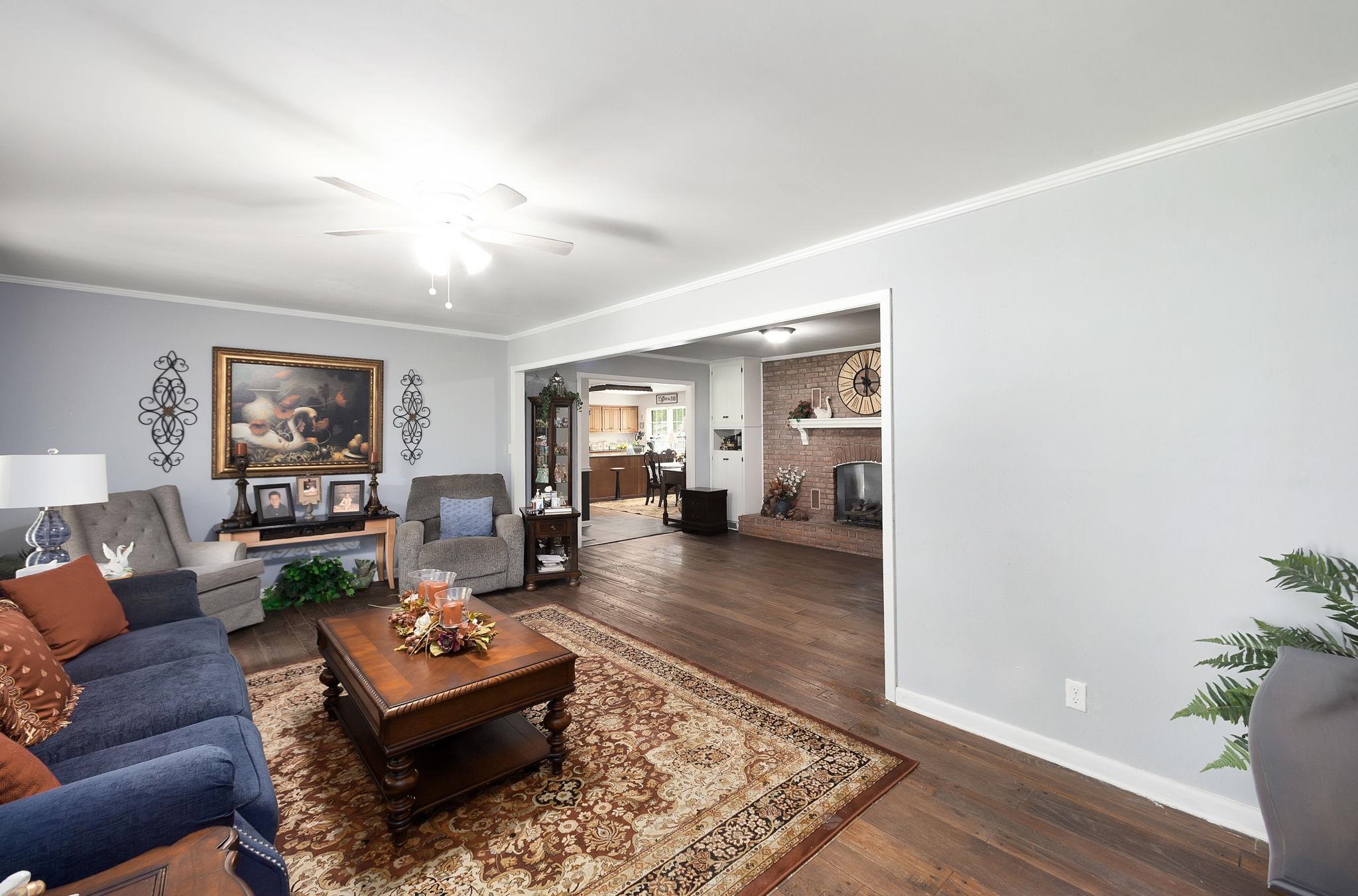 1042 Terrace St Property Photo 8