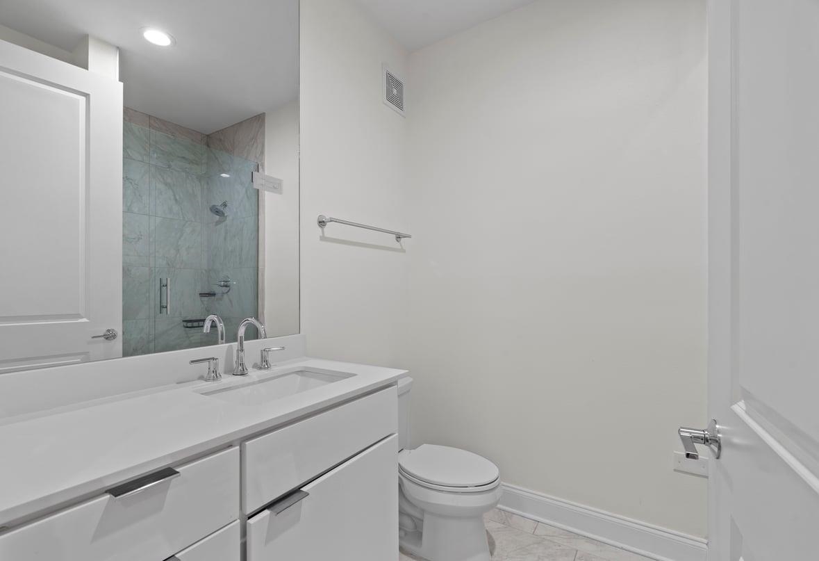 717 Riverside Dr 906 Property Photo 17