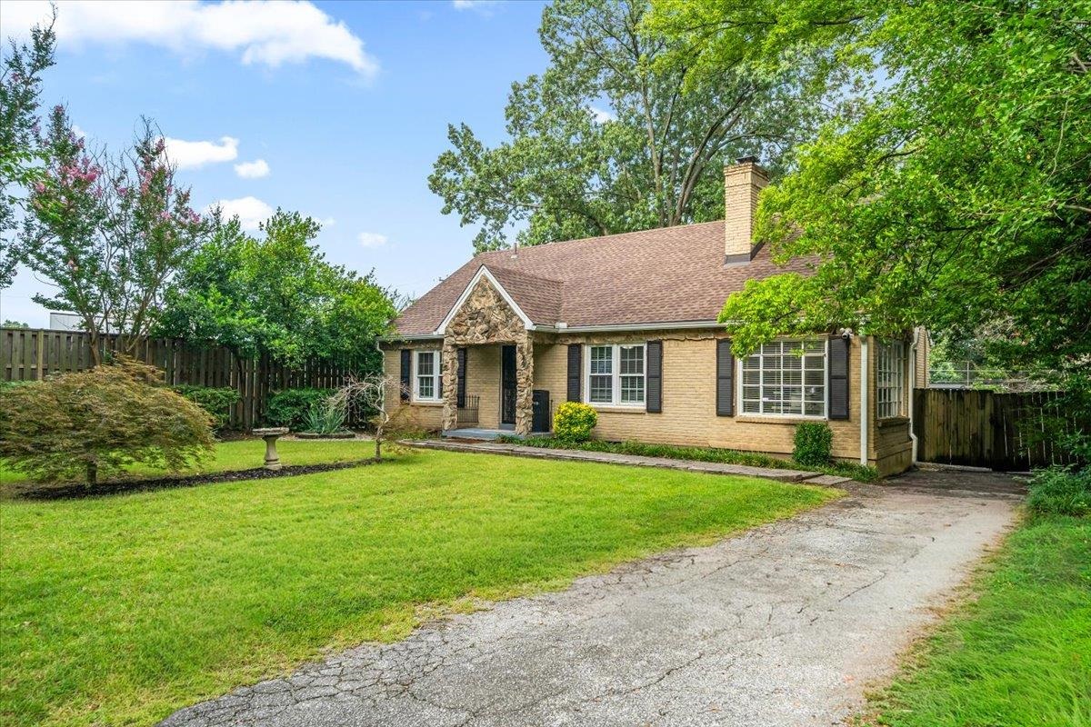 49 S Century St Property Photo 2
