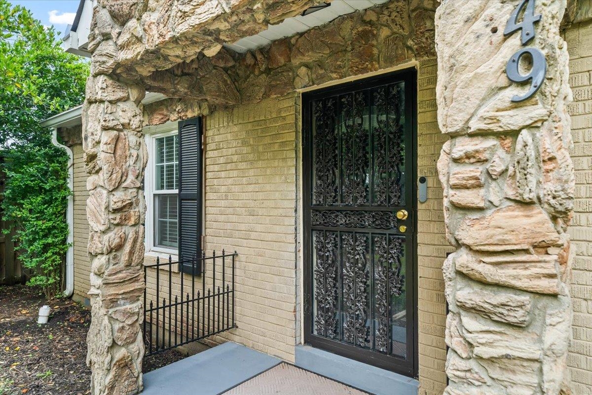 49 S Century St Property Photo 4