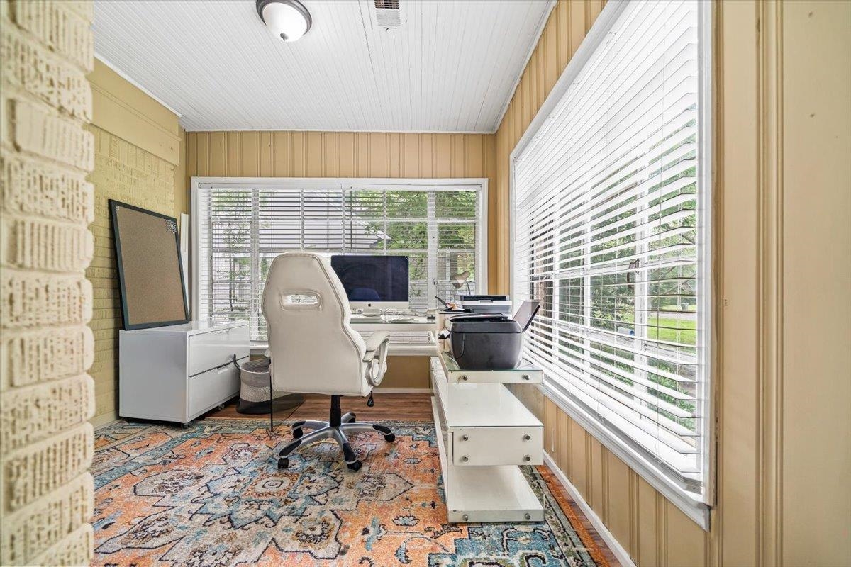 49 S Century St Property Photo 10