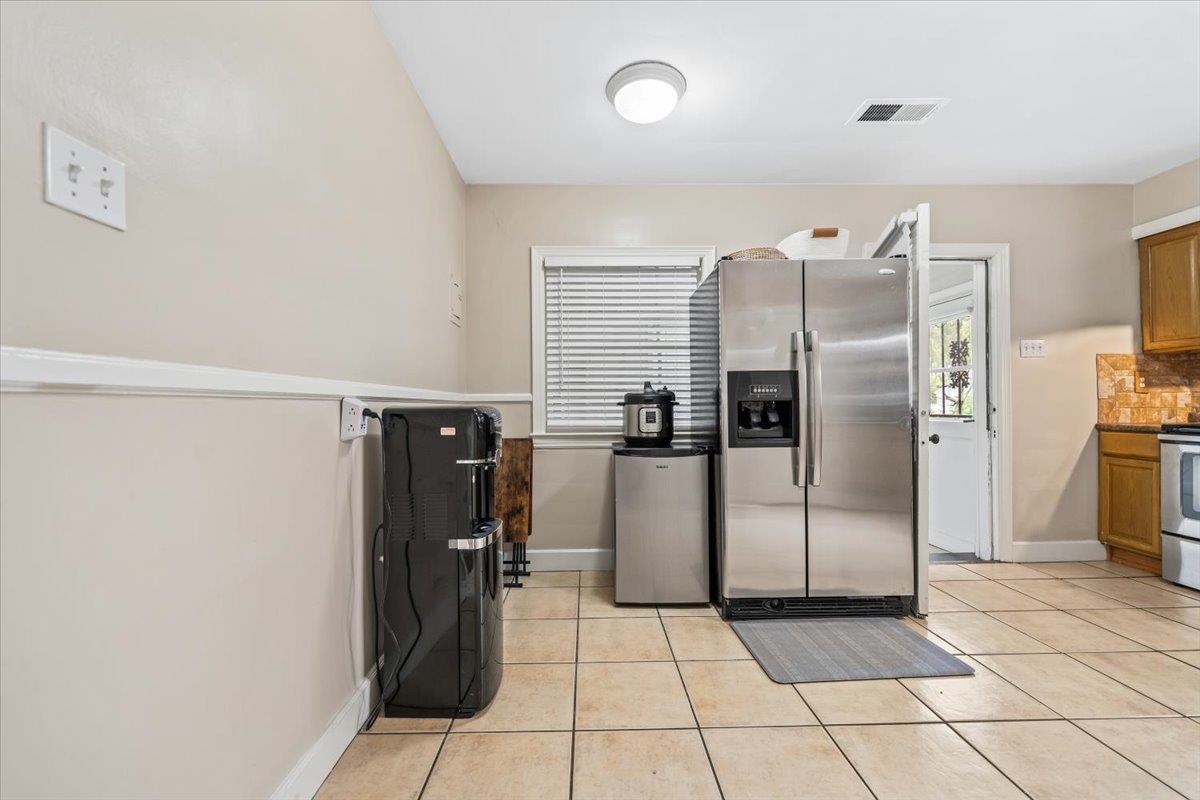 49 S Century St Property Photo 14