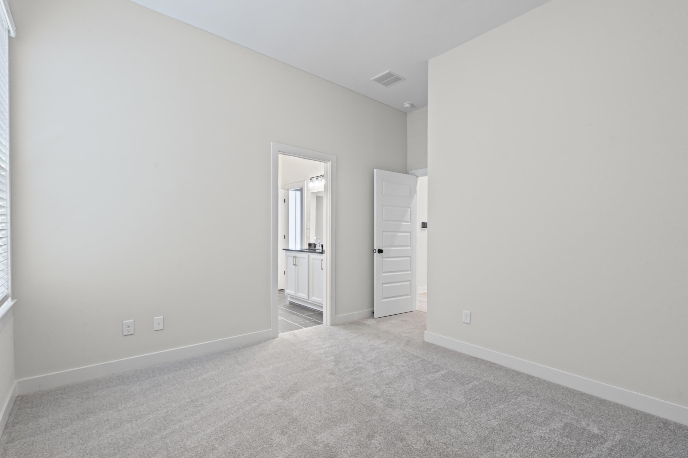 9918 Delphinium Dr N Property Photo 9