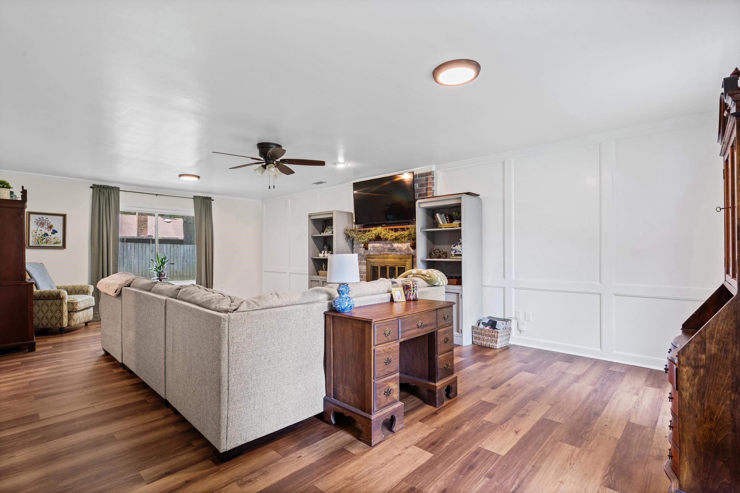 8898 Lanthorn Cv Property Photo 7