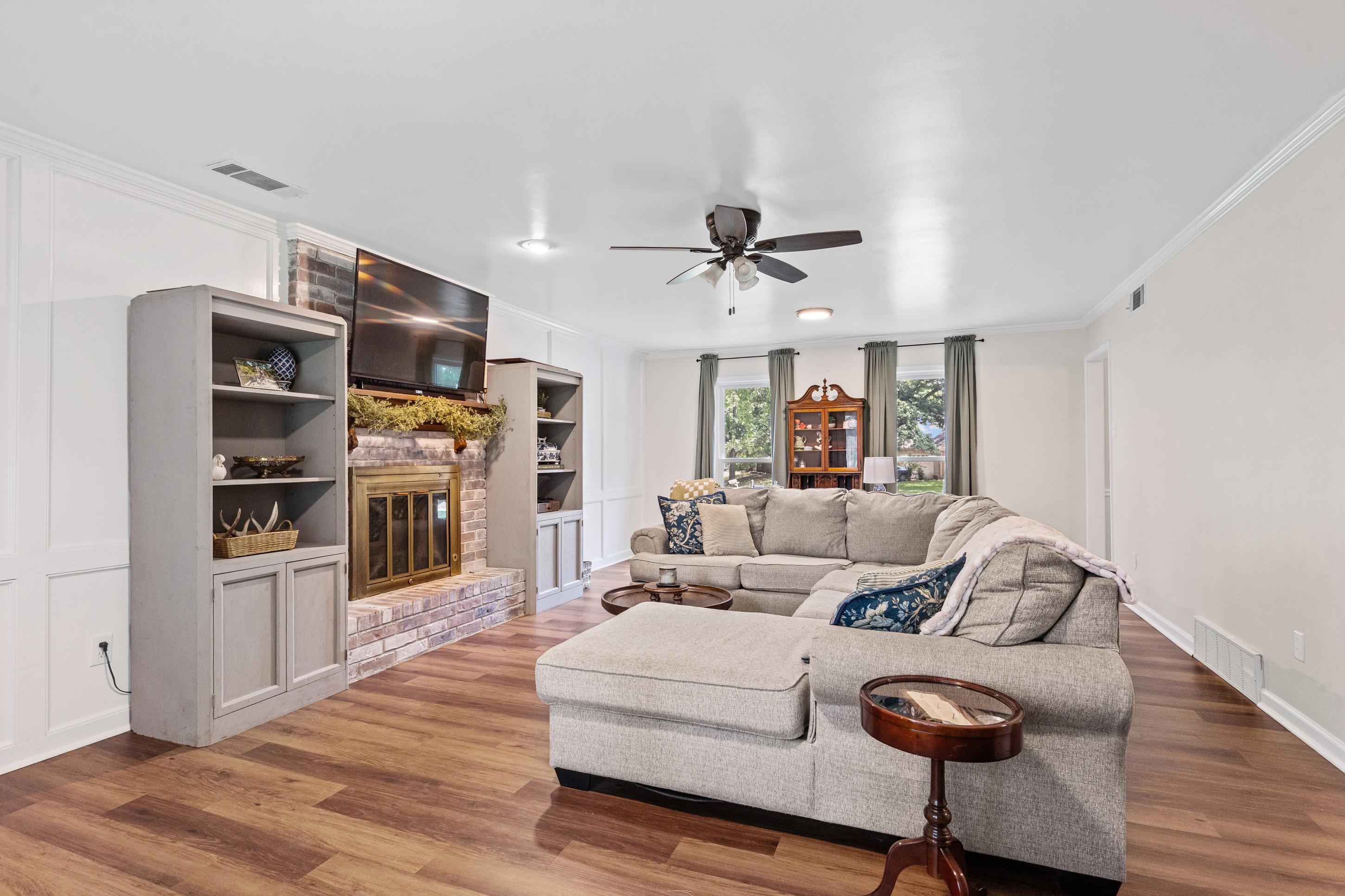 8898 Lanthorn Cv Property Photo 8