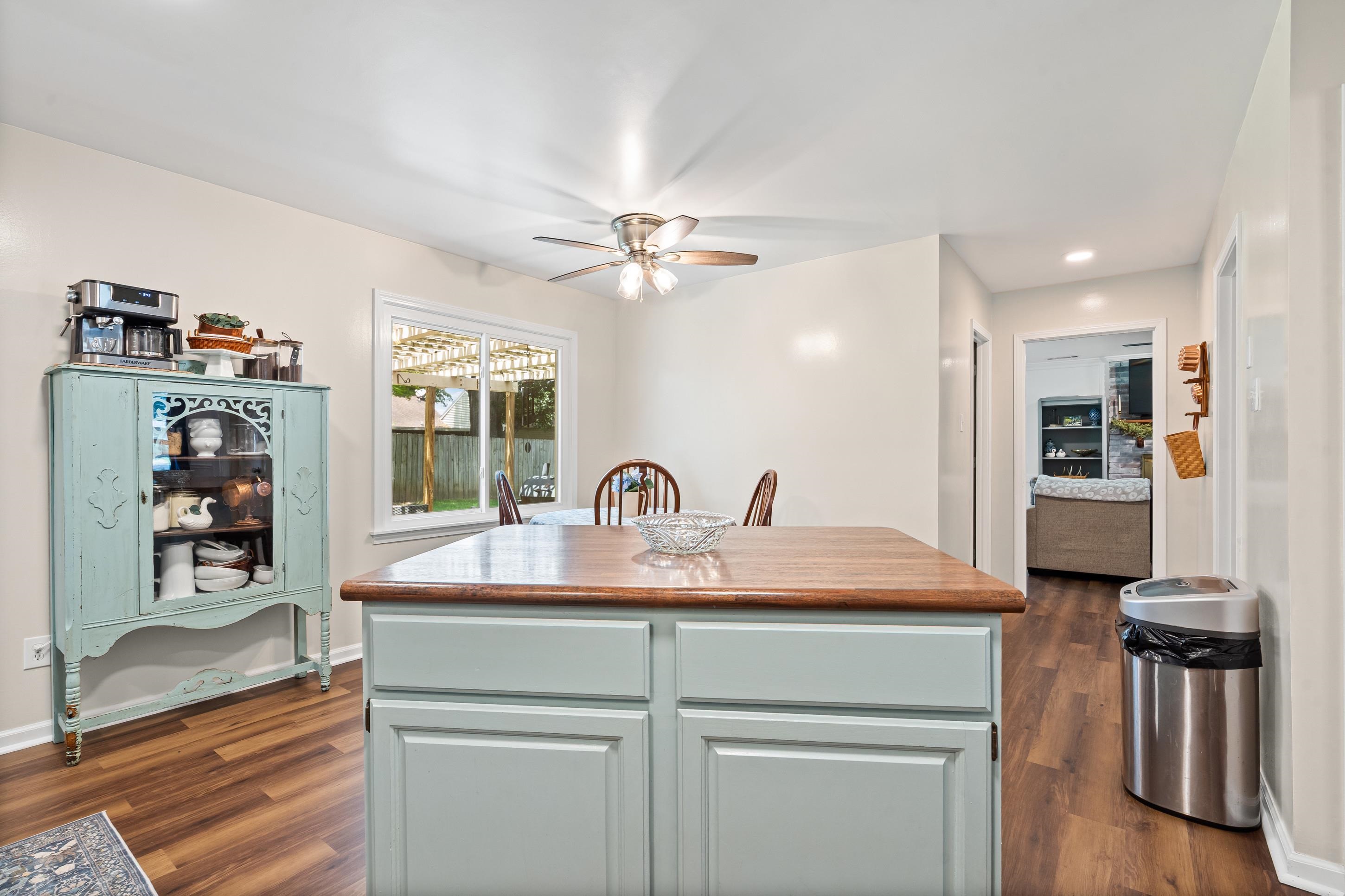 8898 Lanthorn Cv Property Photo 12