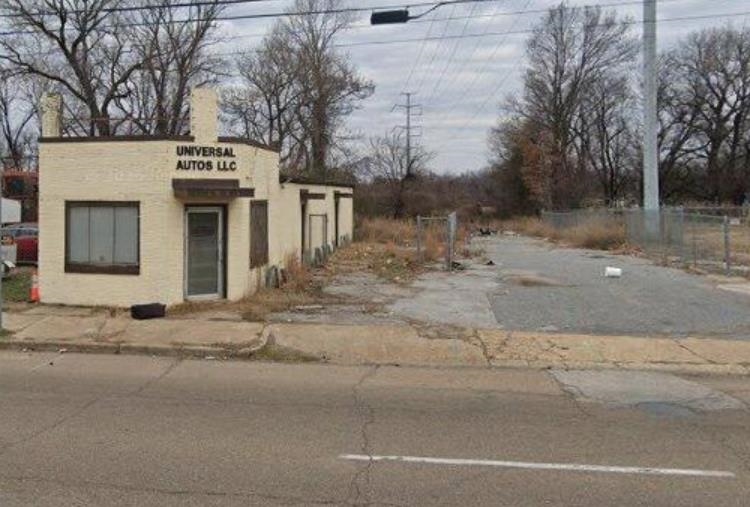 1994 CHELSEA AVE Property Photo 1