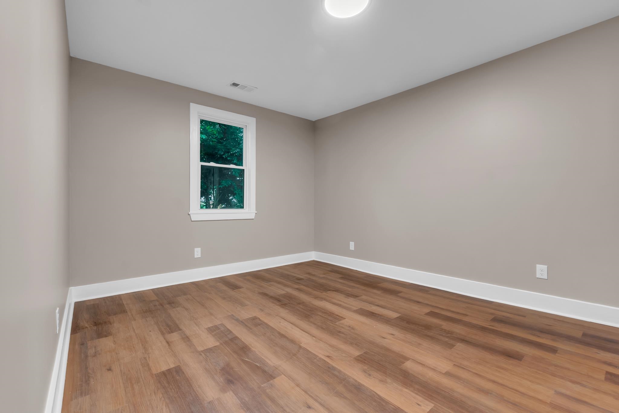 2107 Elzey Ave Property Photo 20