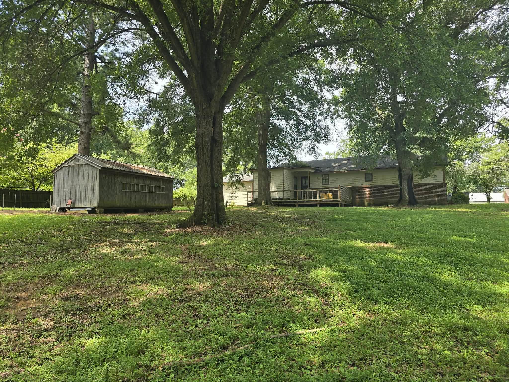 9242 Brunswick Rd Property Photo 15