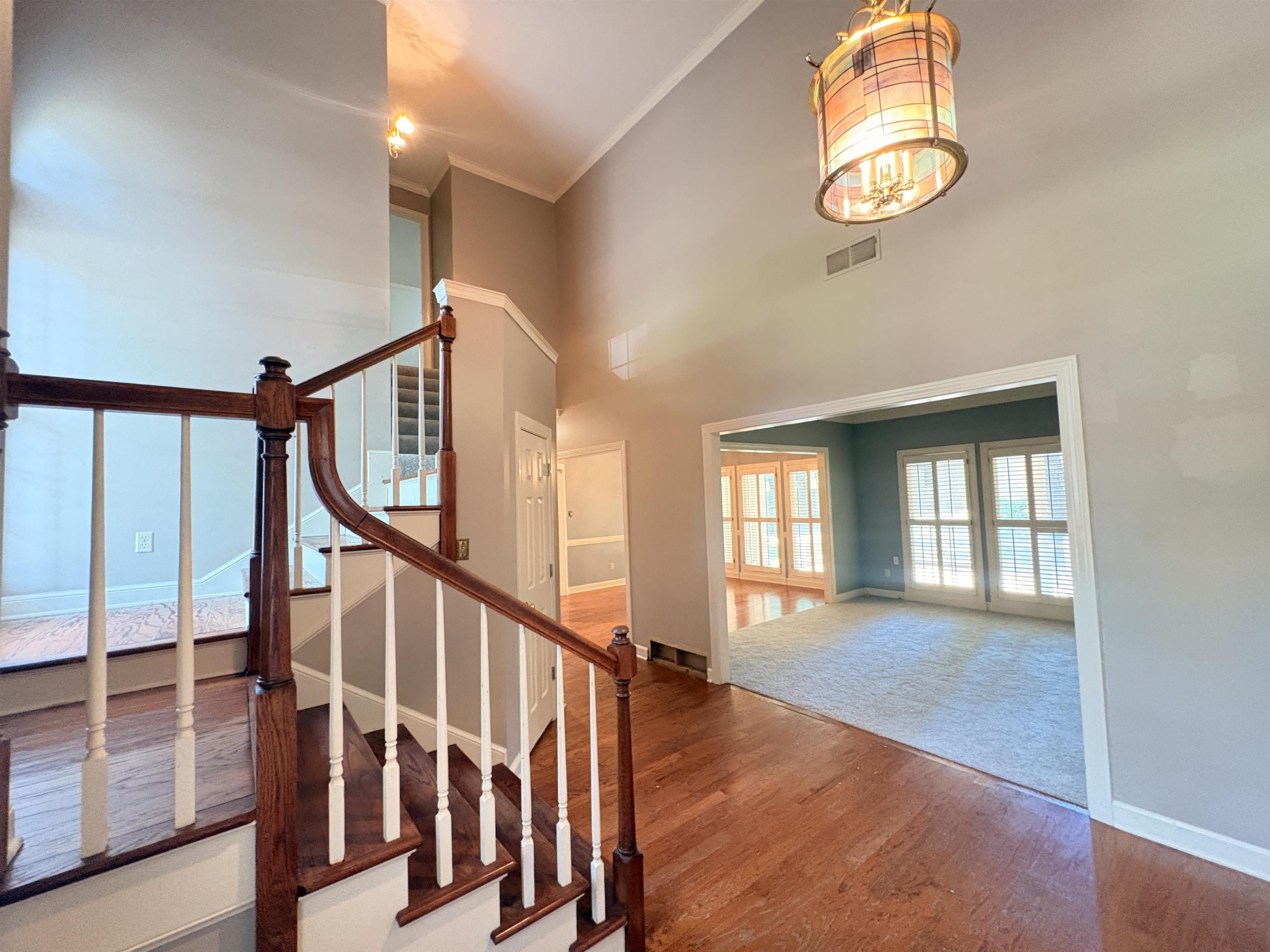 1850 Wood Oak Dr Property Photo 2