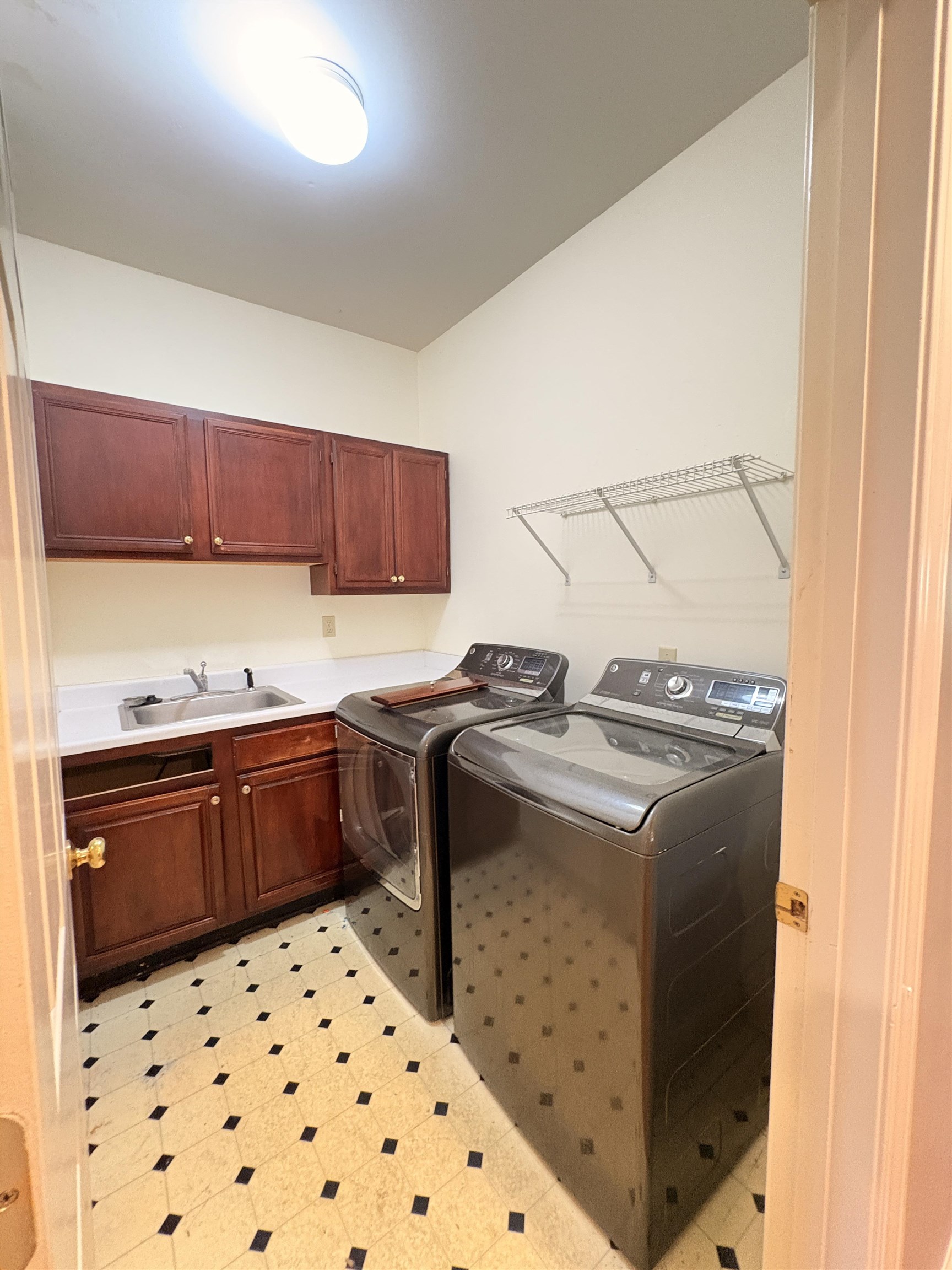 1850 Wood Oak Dr Property Photo 11