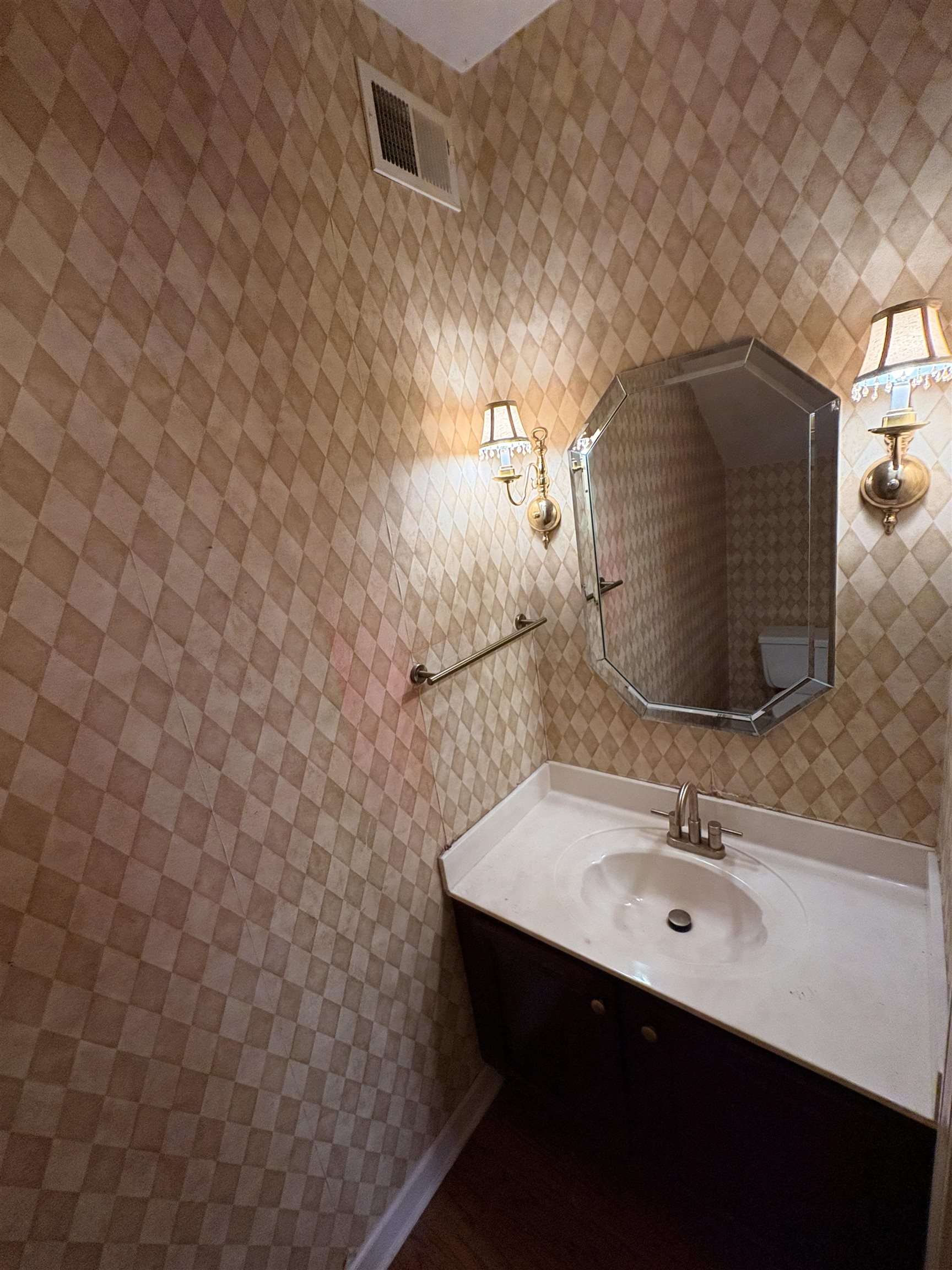 1850 Wood Oak Dr Property Photo 32