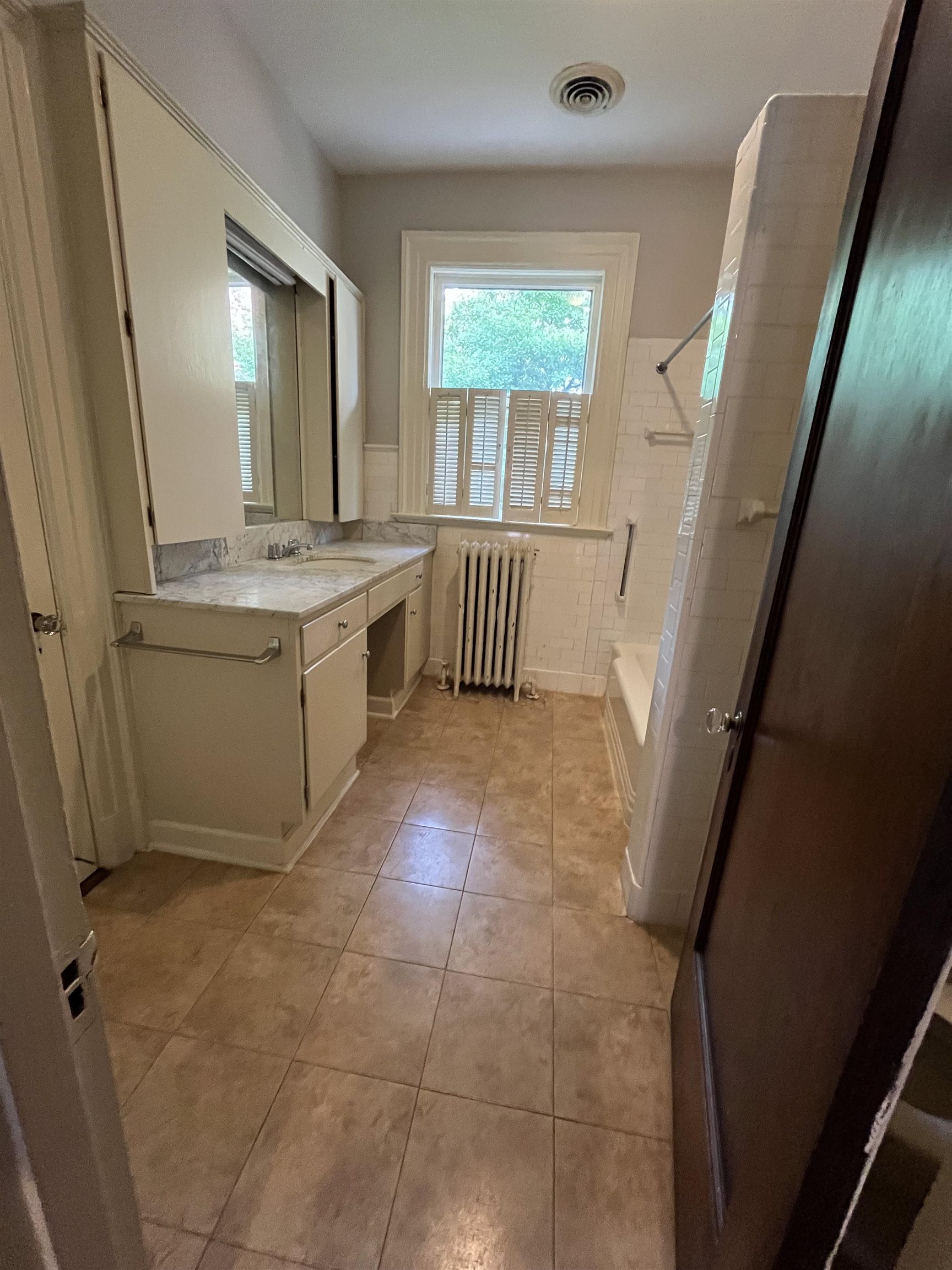 240 S Belvedere Blvd Property Photo 20