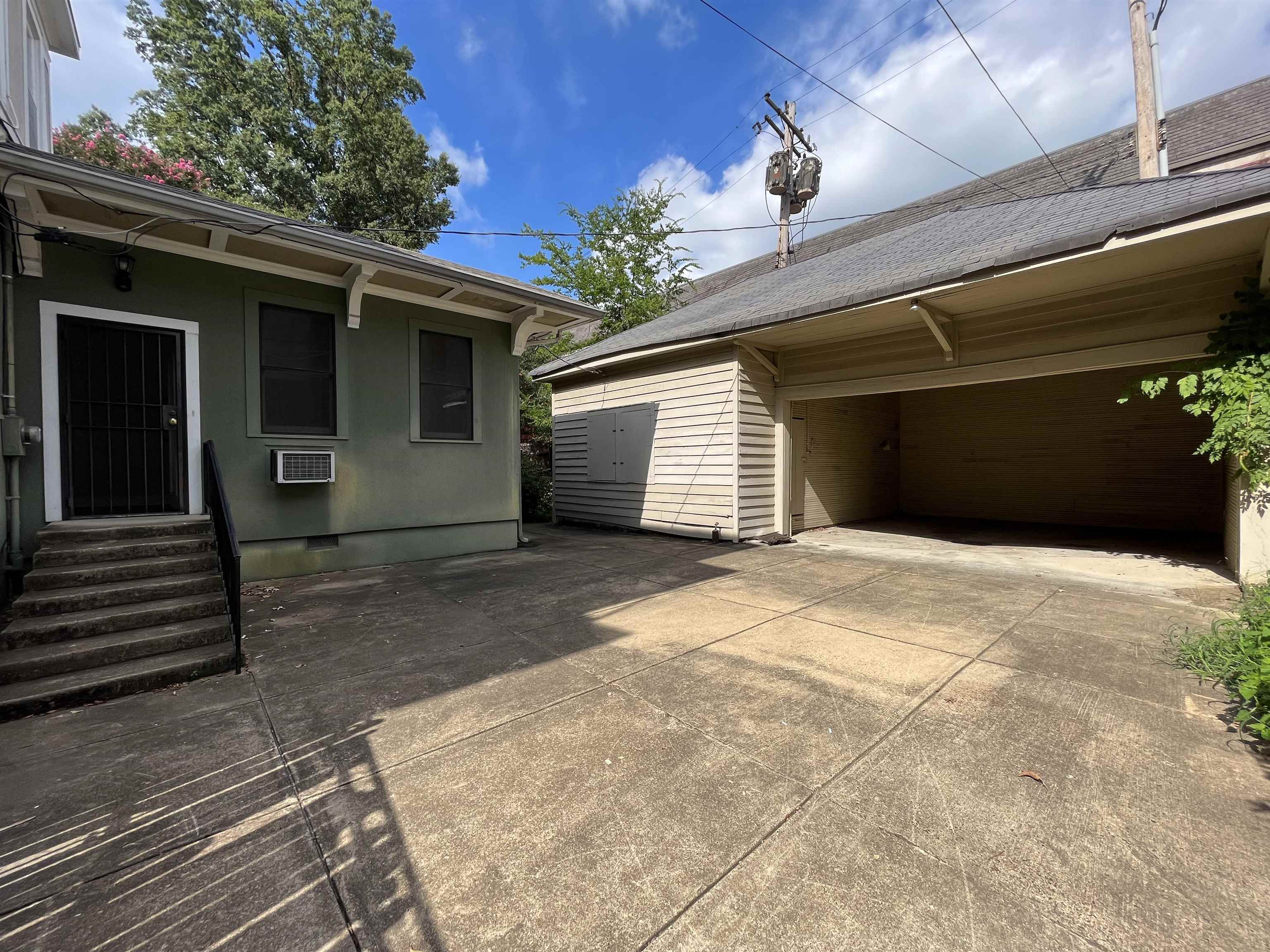 240 S Belvedere Blvd Property Photo 24