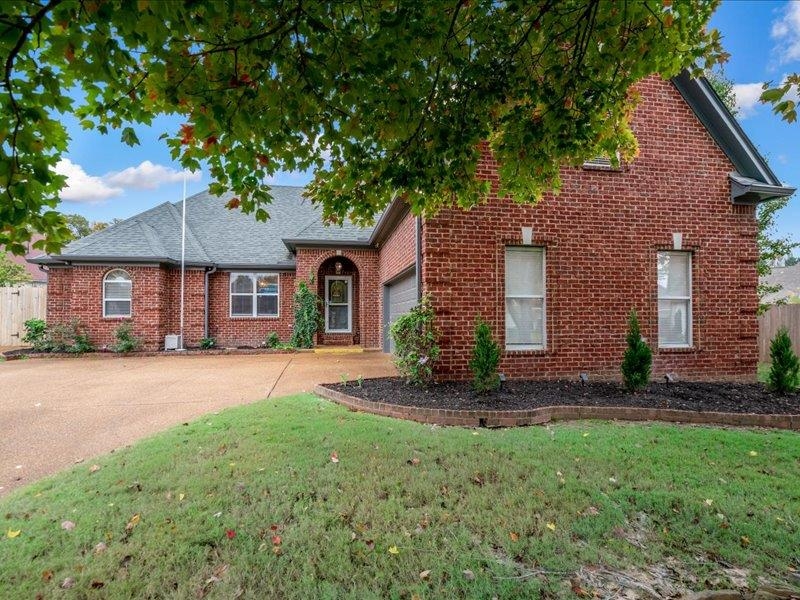 4500 Hillyglen Cv Property Photo 2