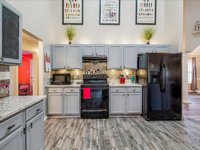 4500 Hillyglen Cv Property Photo 11