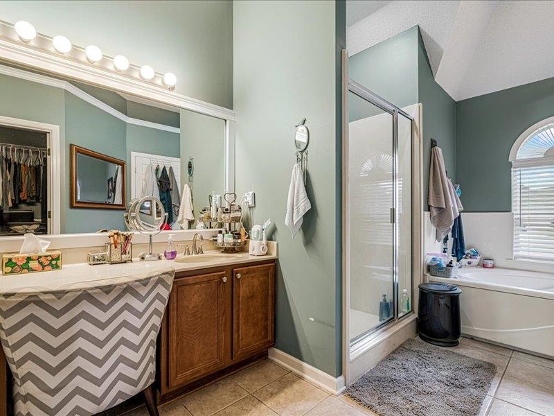 4500 Hillyglen Cv Property Photo 13