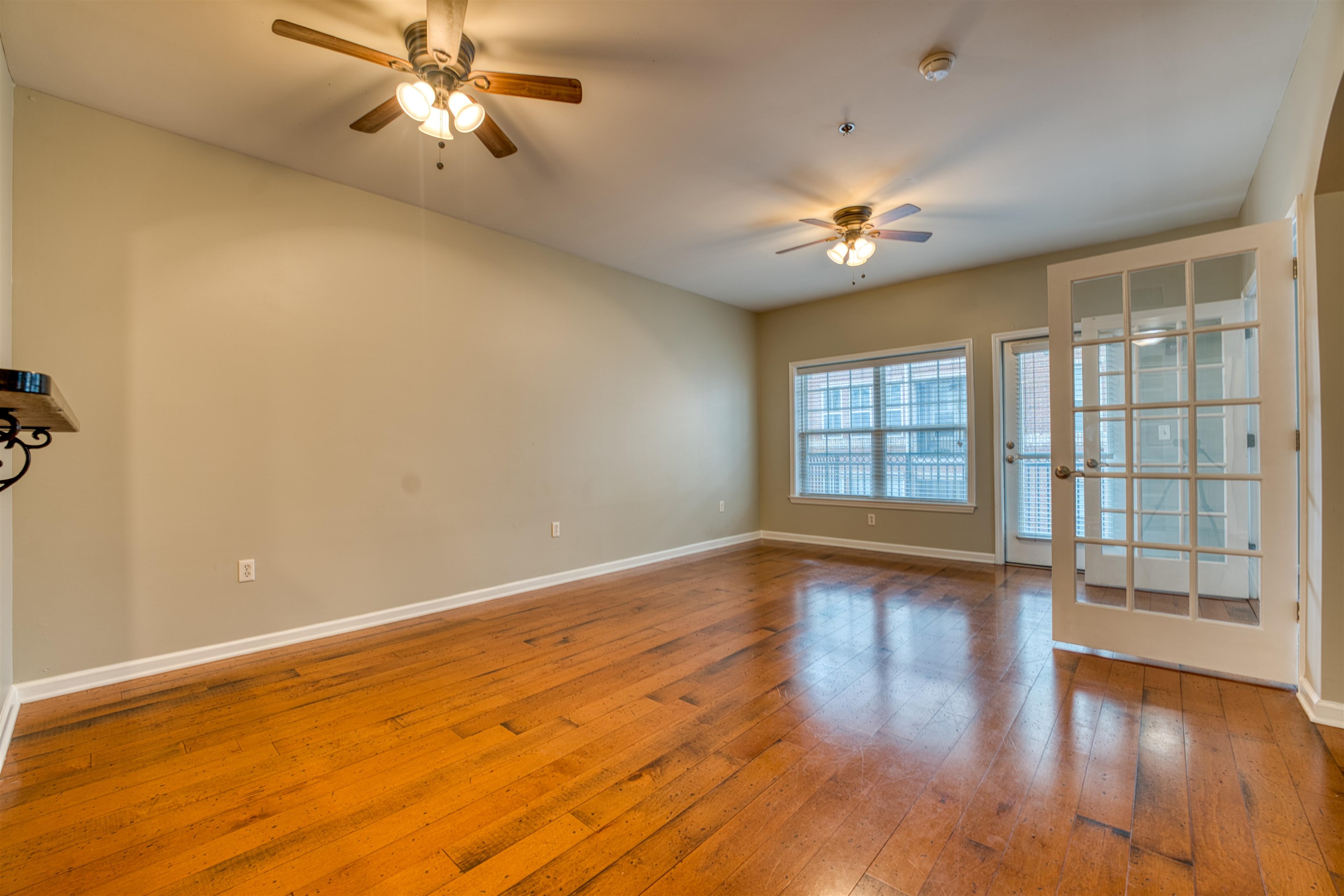 665 Tennessee St 307 Property Photo 3