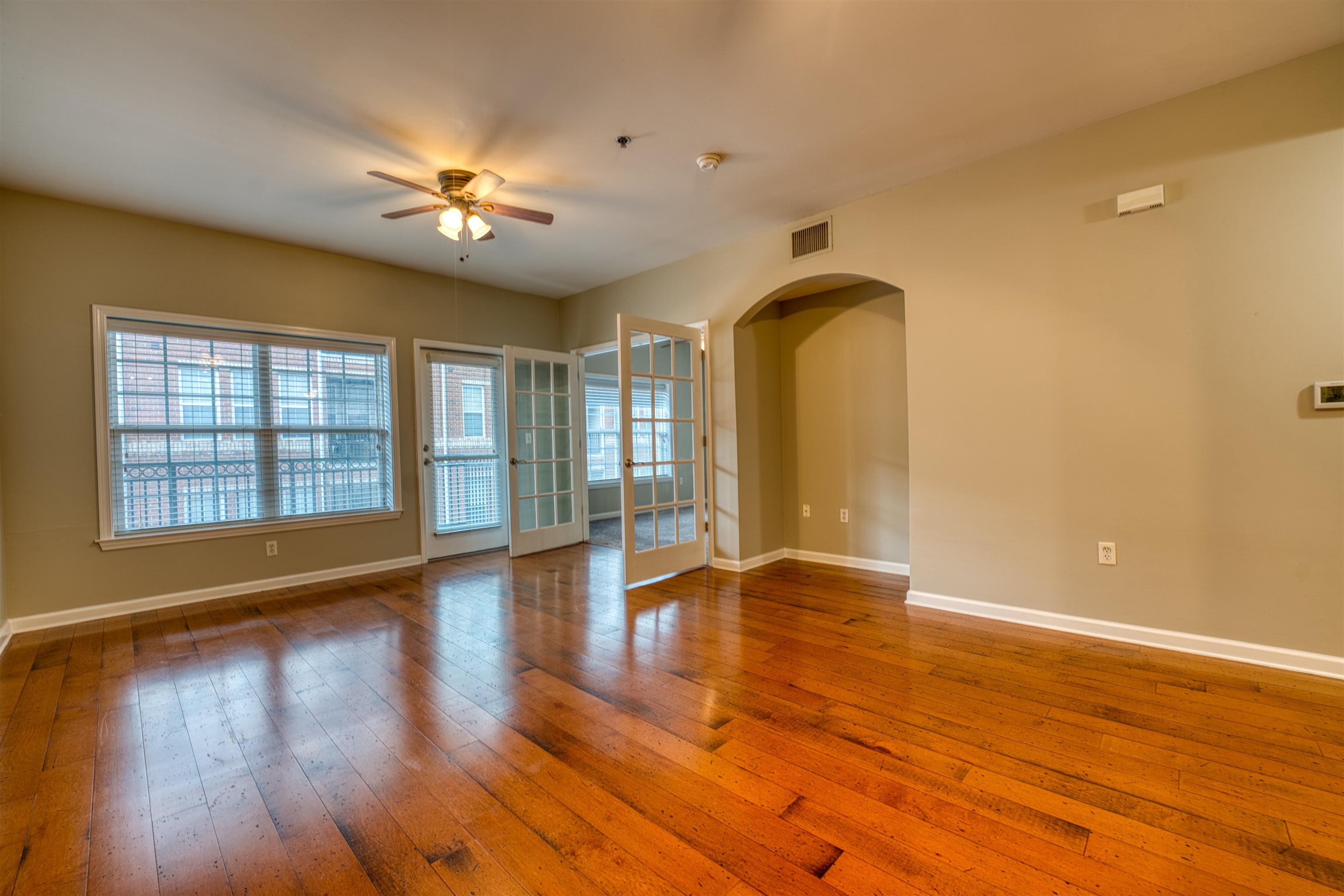 665 Tennessee St 307 Property Photo 4