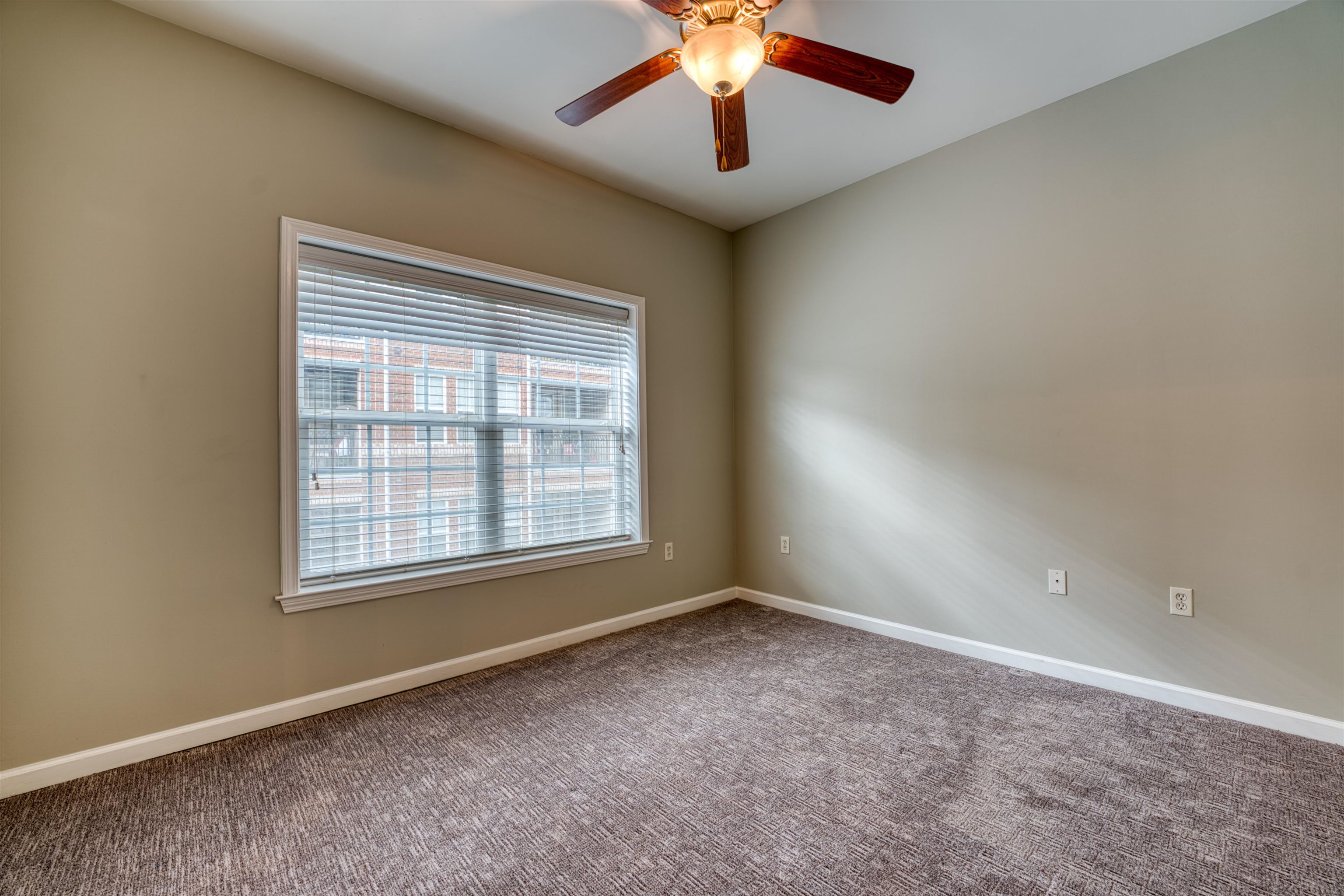 665 Tennessee St 307 Property Photo 6