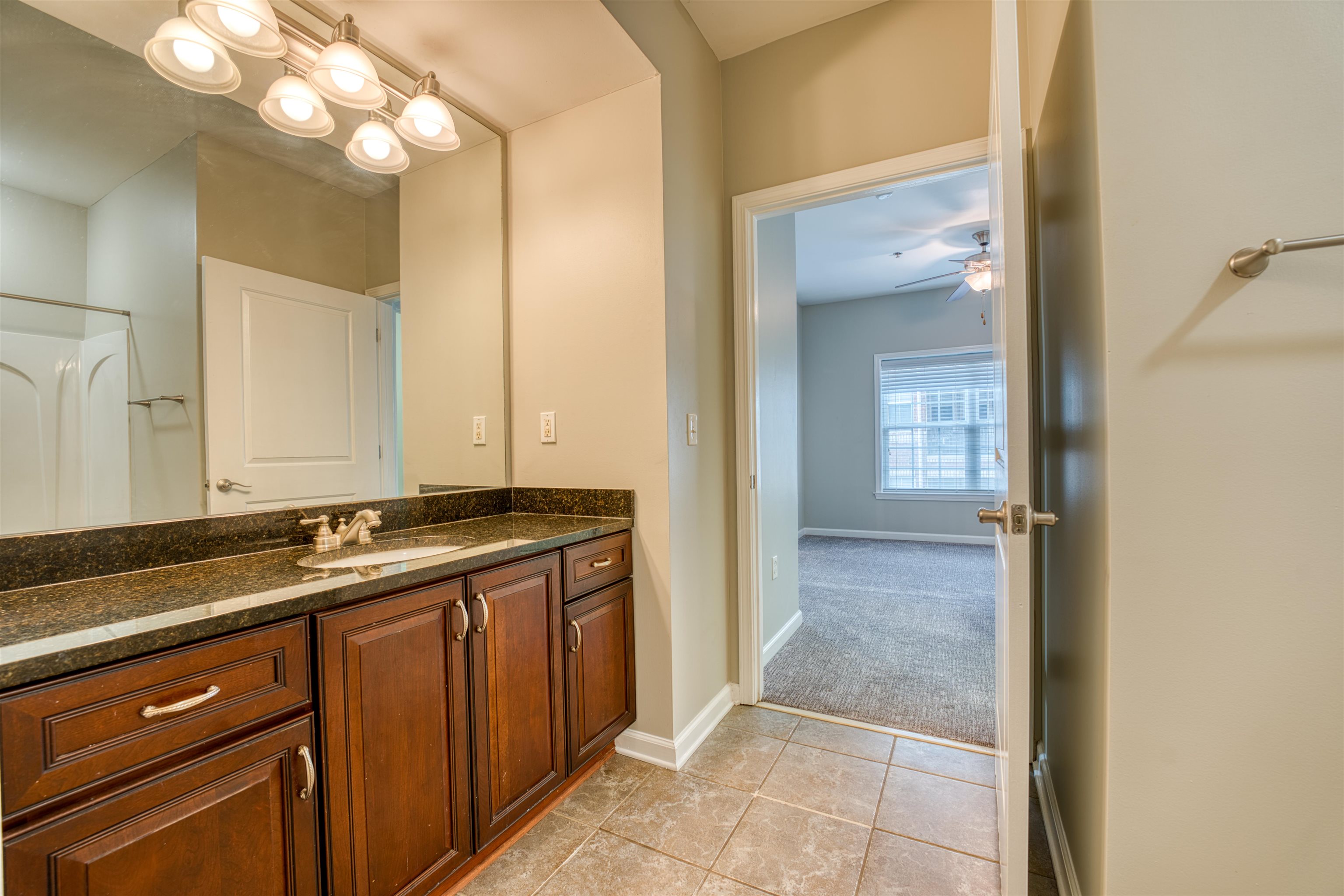 665 Tennessee St 307 Property Photo 10