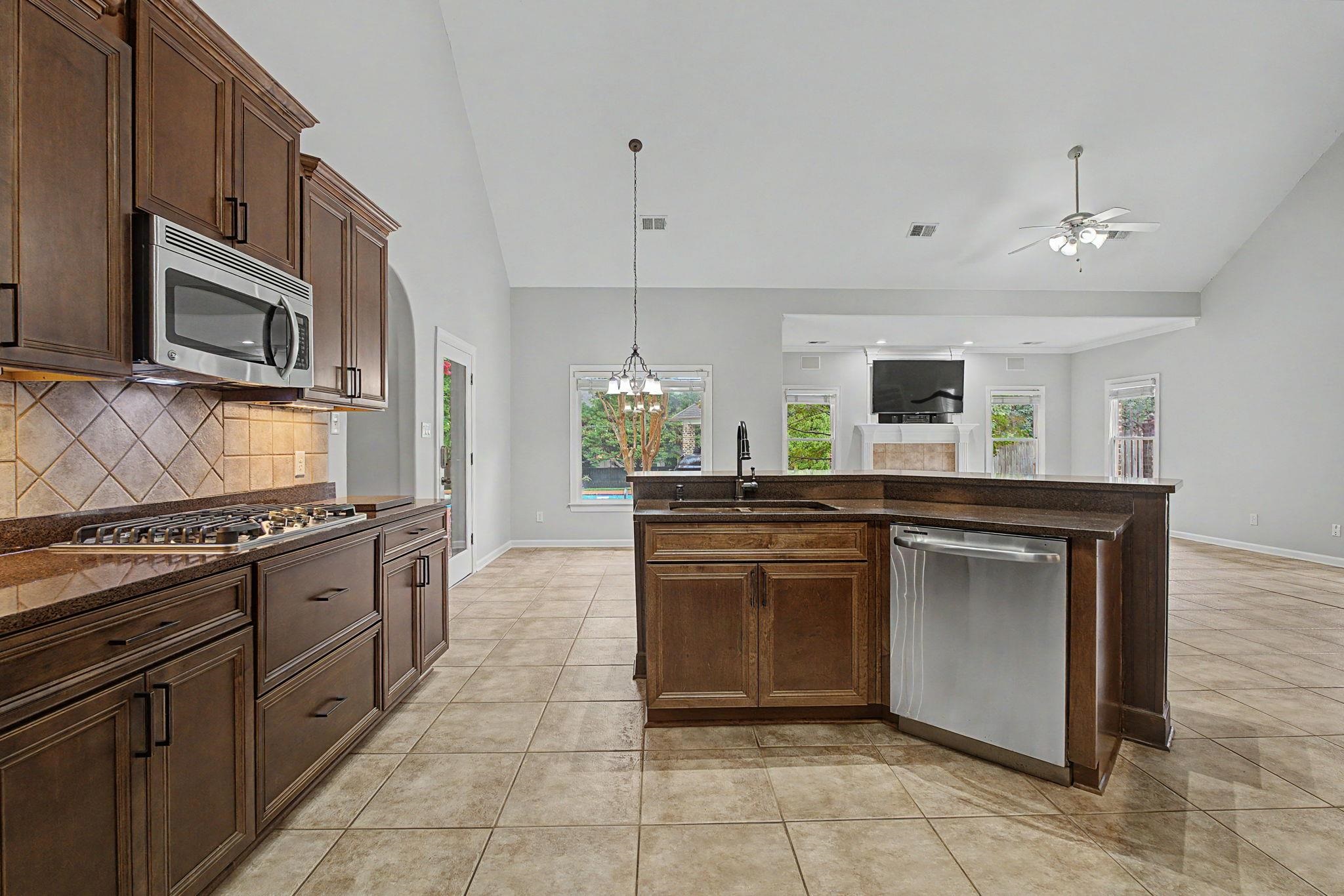 1482 Grand Cypress Dr Property Photo 8