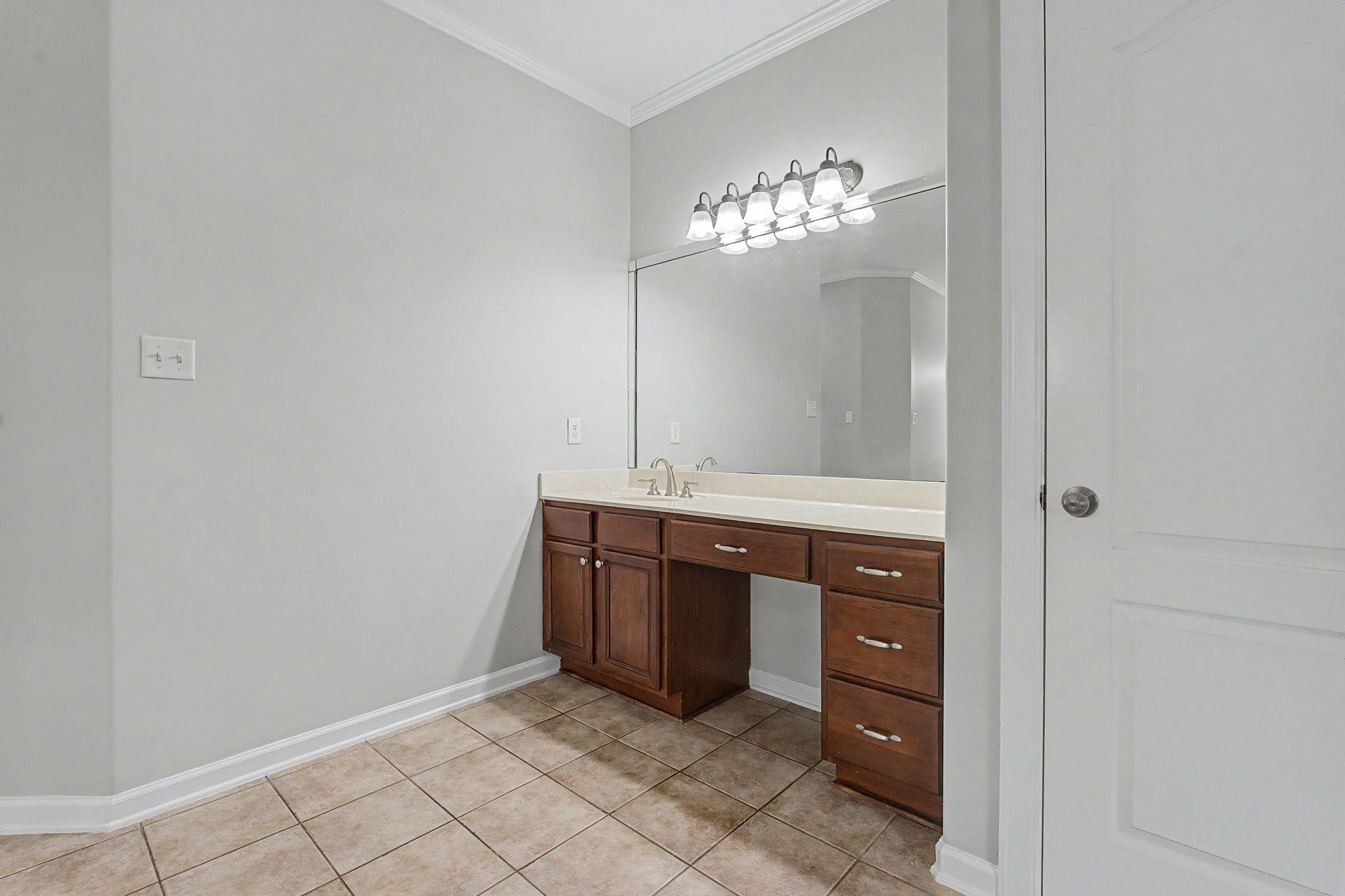 1482 Grand Cypress Dr Property Photo 19
