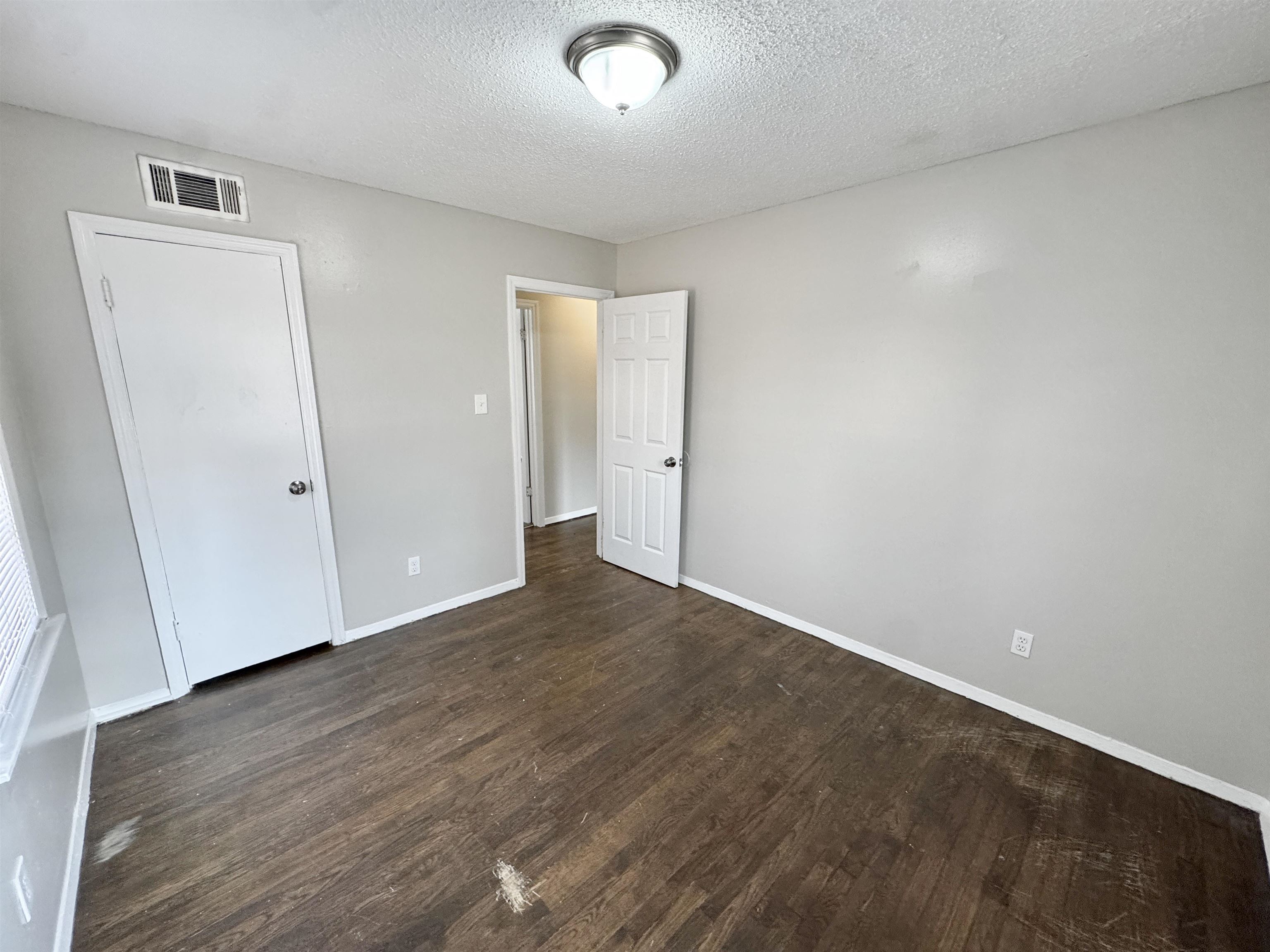 3462 Mark Twain St Property Photo 14