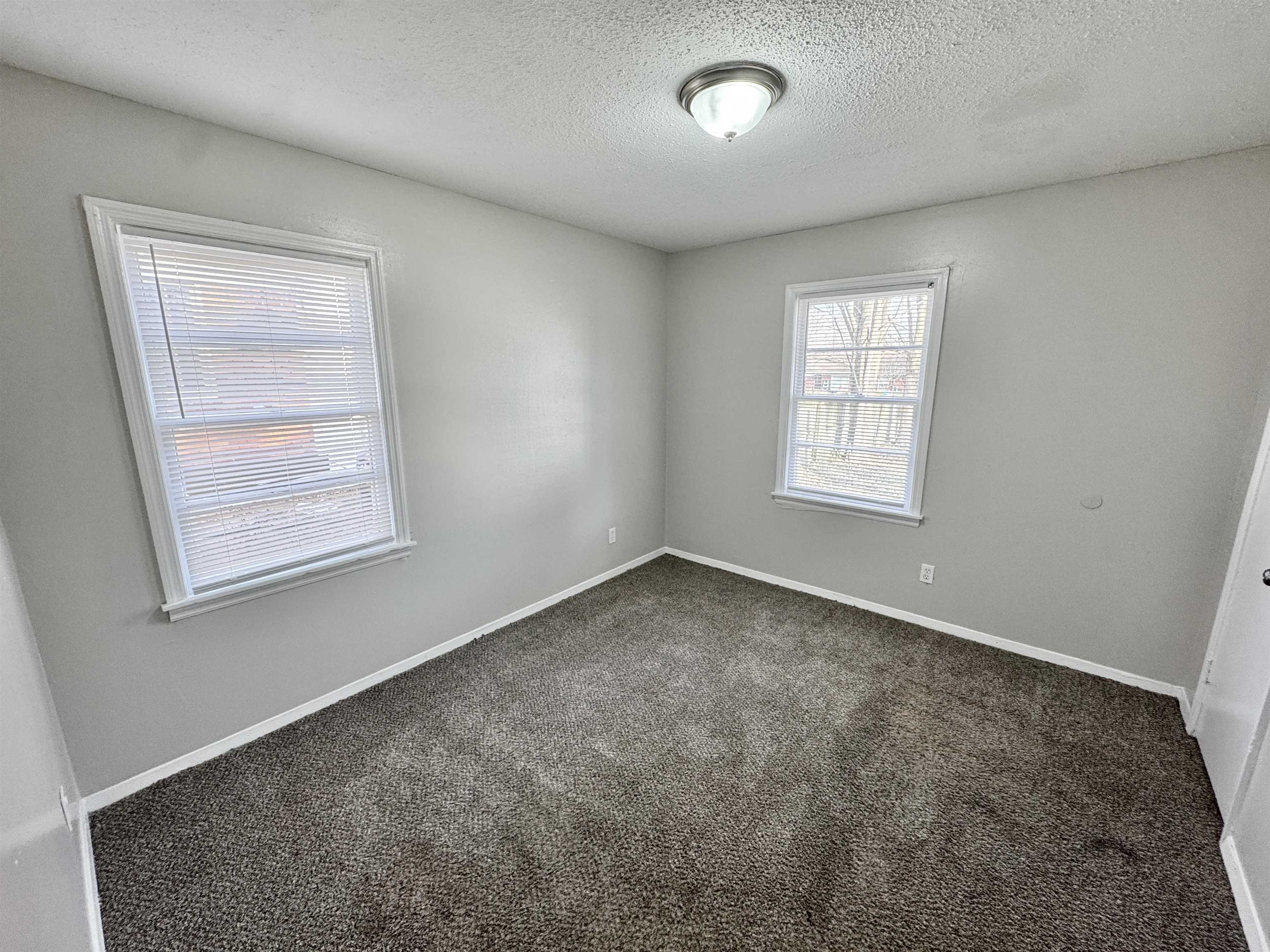 3462 Mark Twain St Property Photo 15
