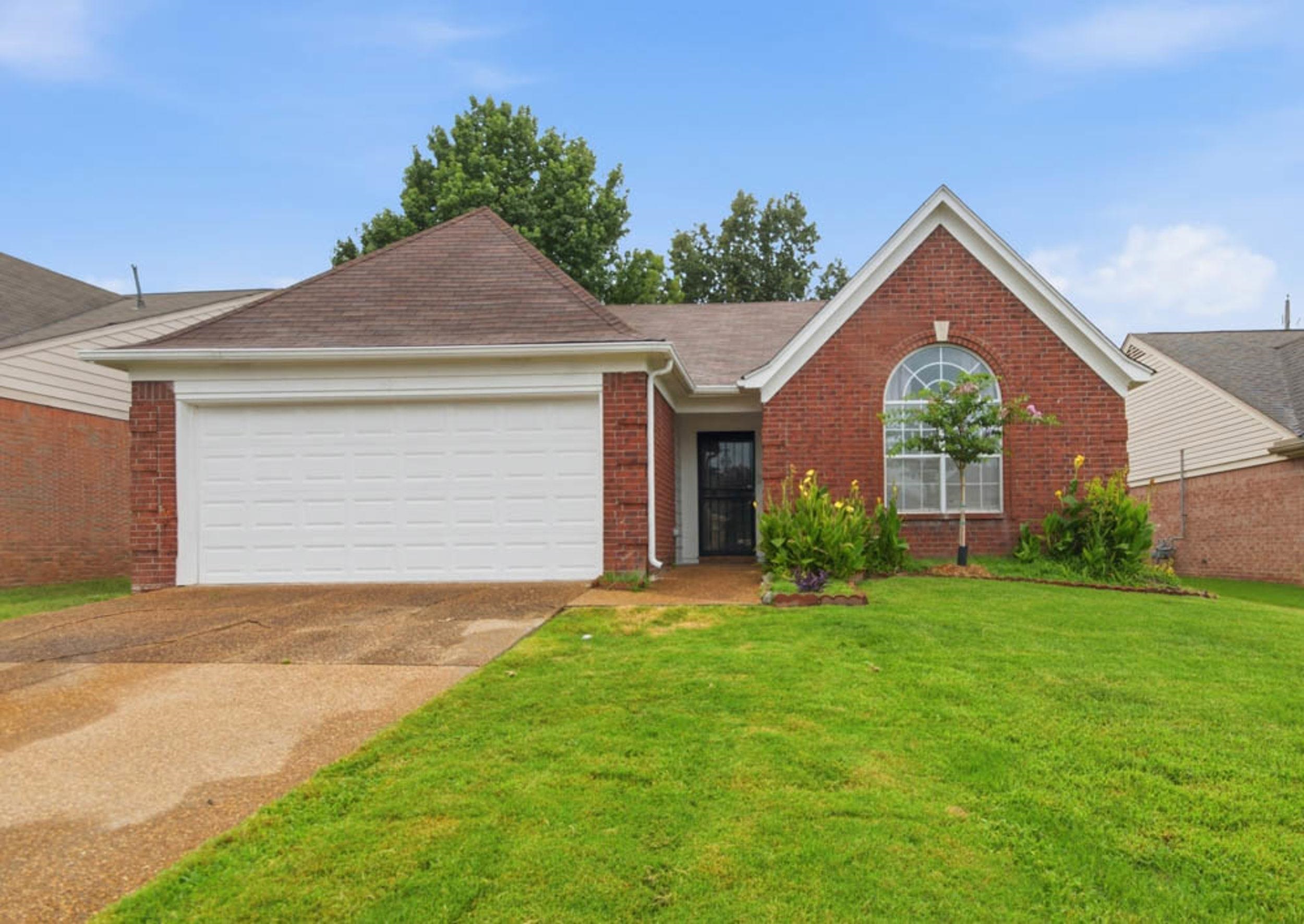 993 Zenith Cv N Property Photo 1