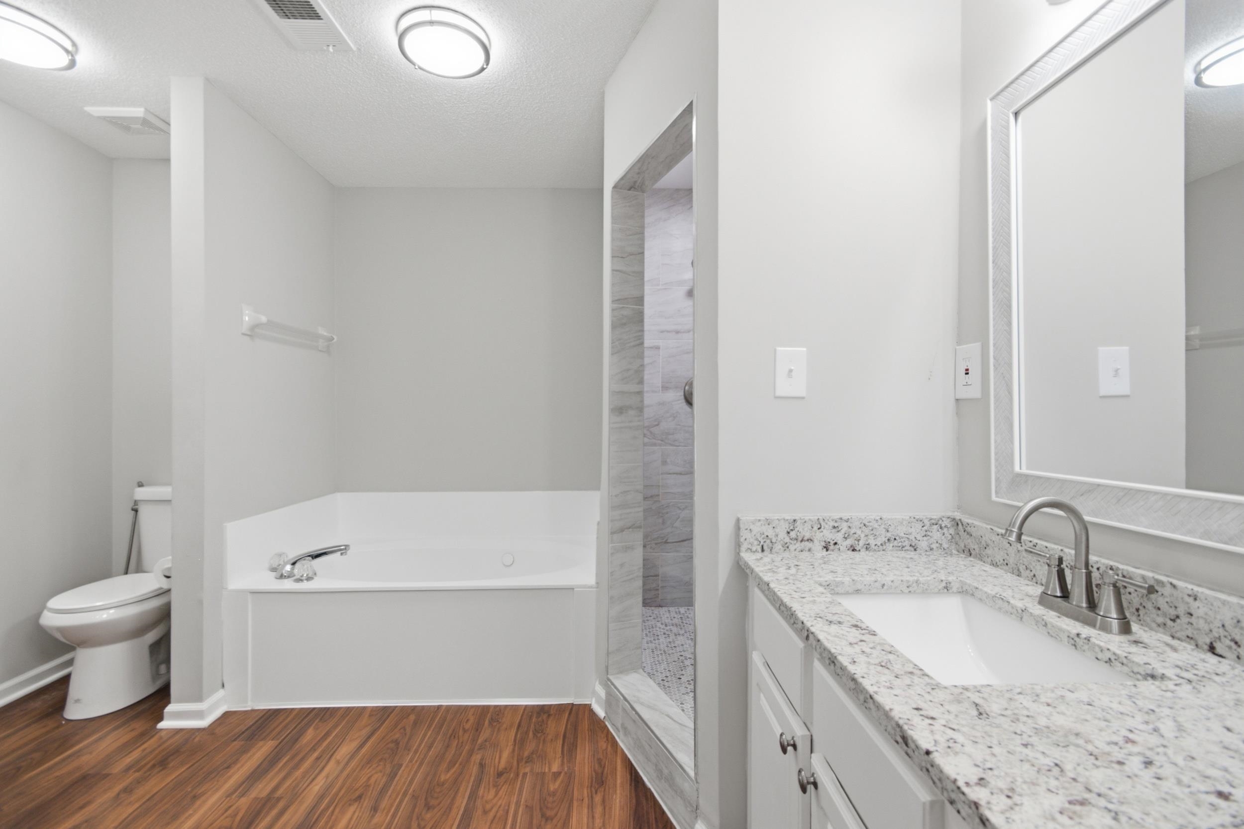 993 Zenith Cv N Property Photo 8