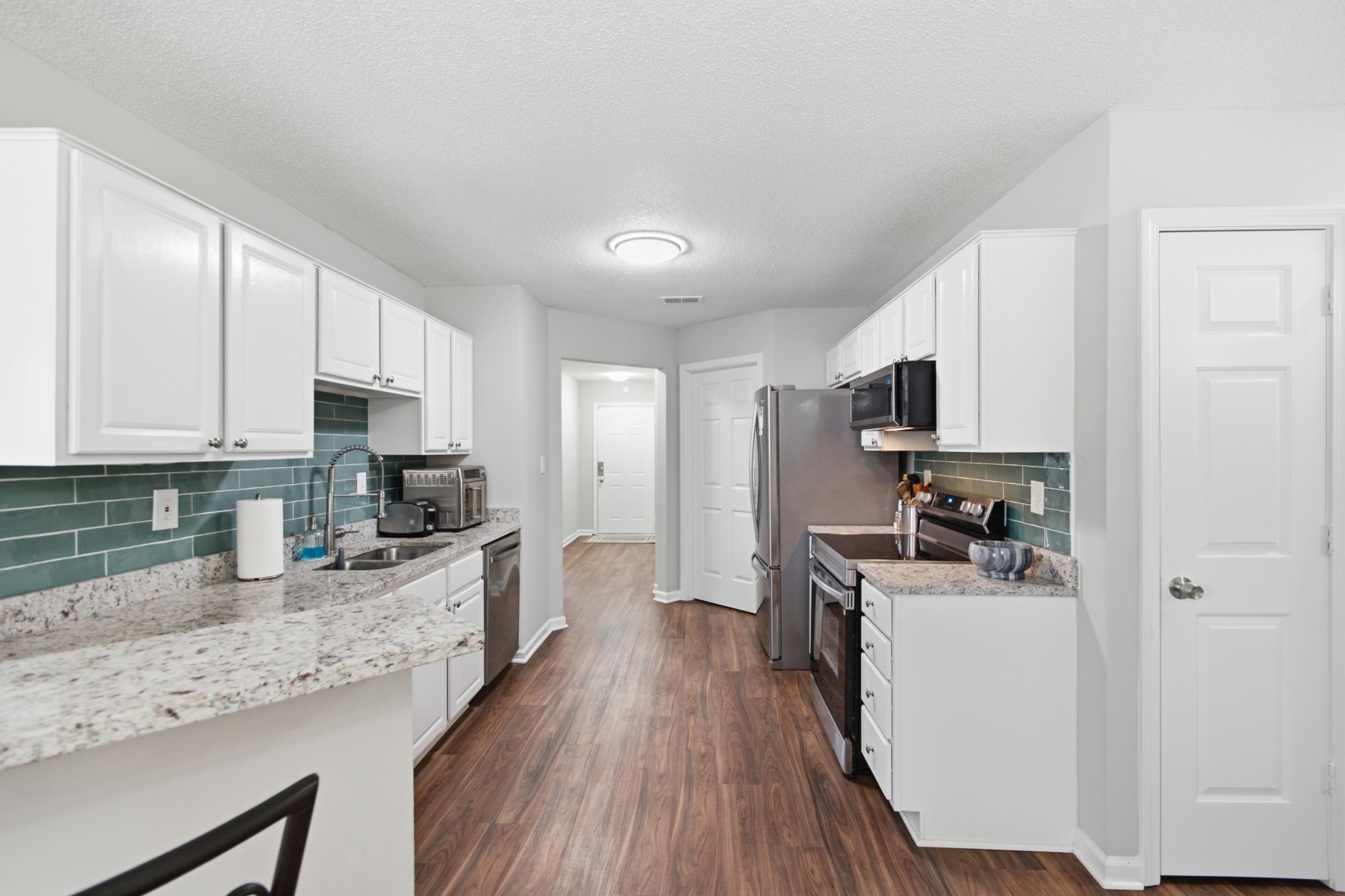 993 Zenith Cv N Property Photo 10