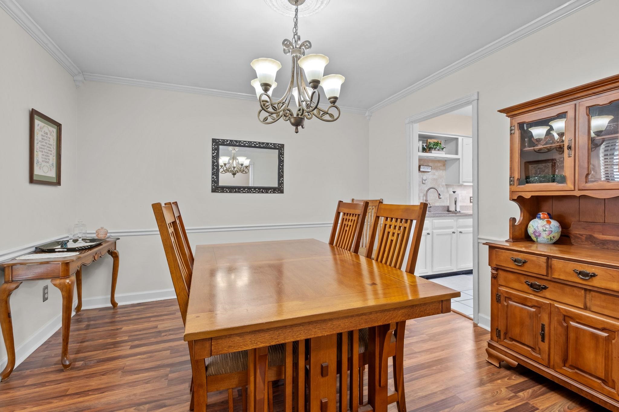 6119 Kevin Dr Property Photo 2