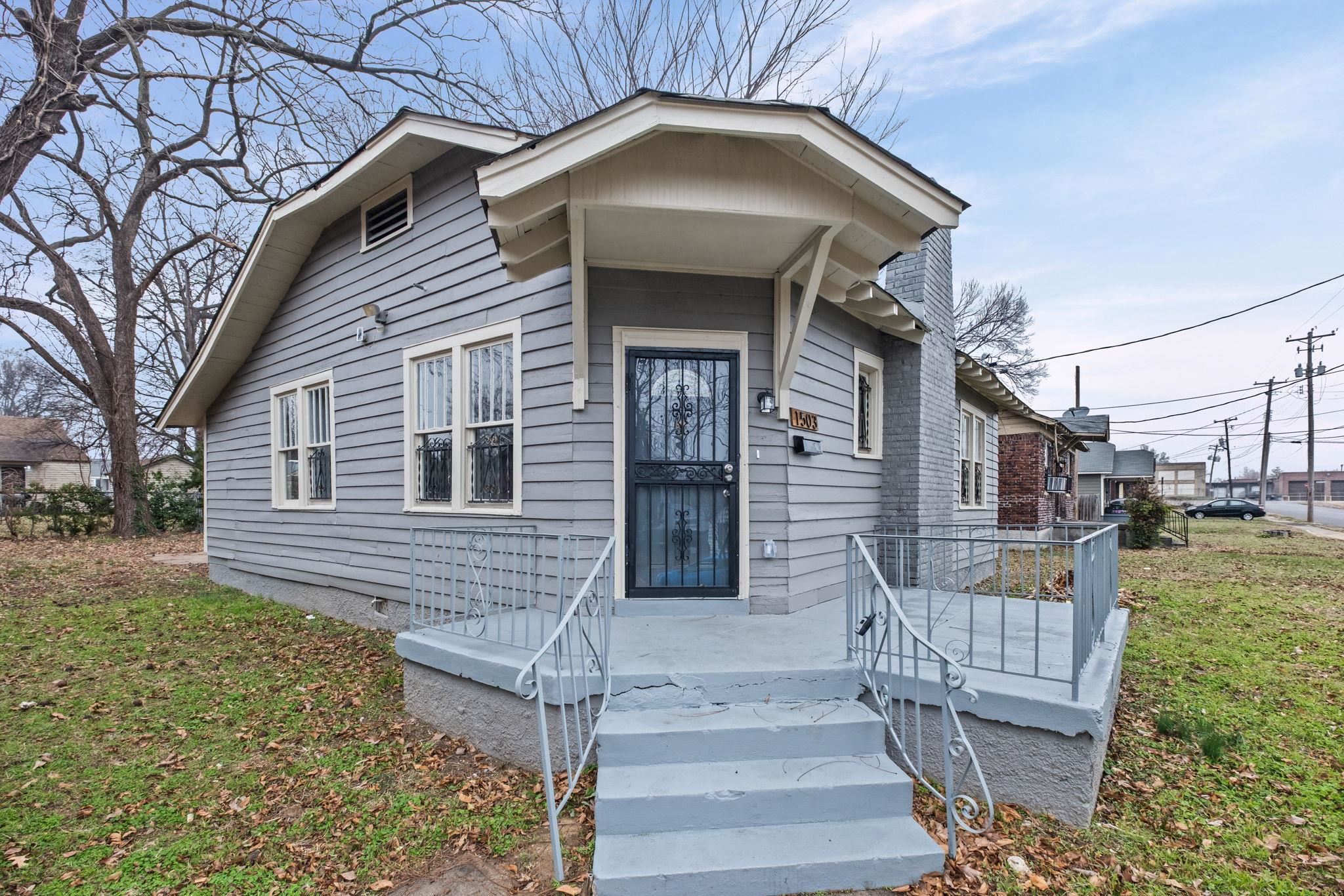1503 Swift St Property Photo 1