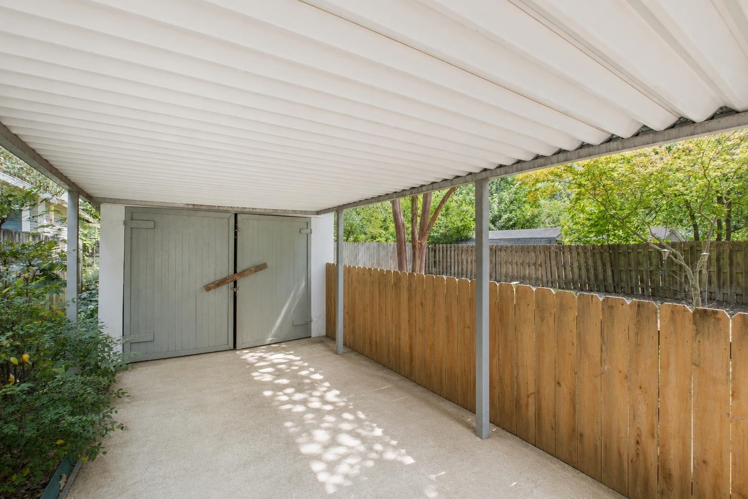 1936 Mignon Ave Property Photo 5