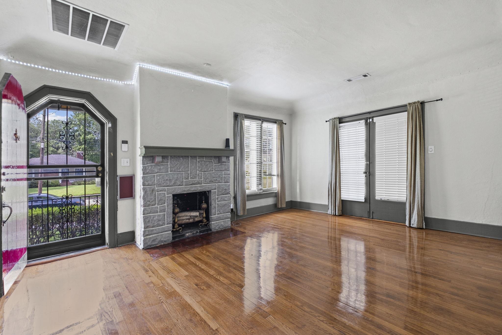 1936 Mignon Ave Property Photo 6