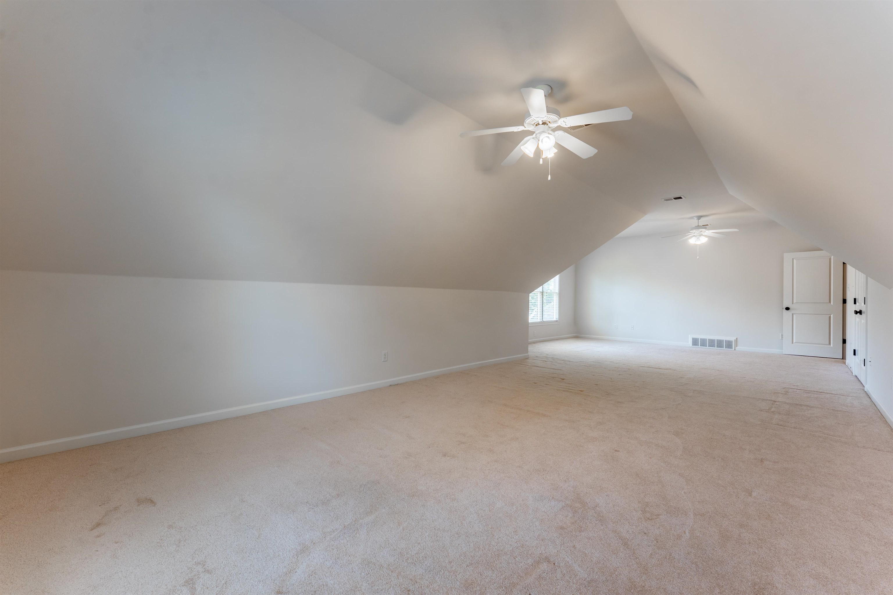 10830 Whisper Hollow Cv Property Photo 33