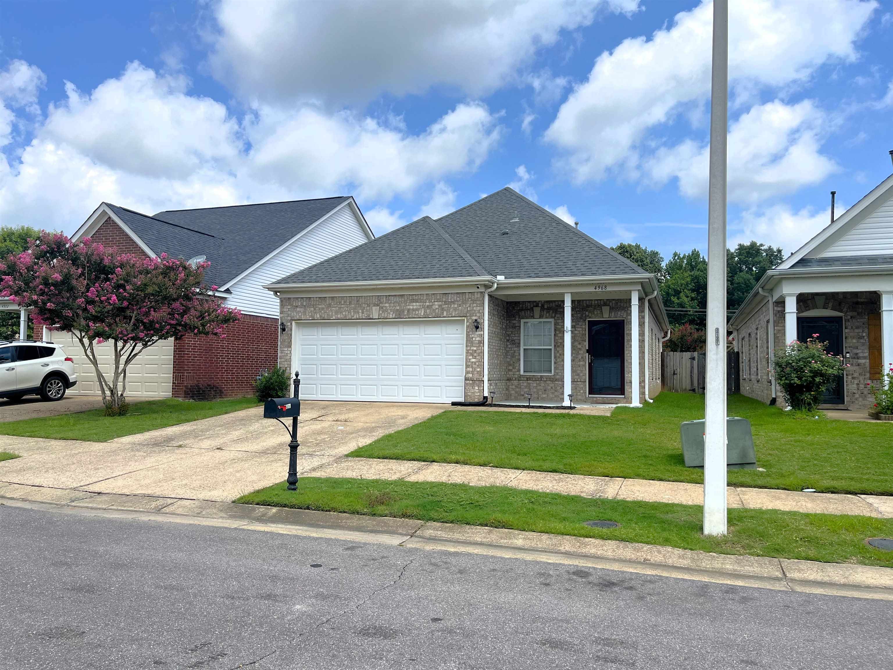 4968 WATER BROOK CIR Property Photo 1