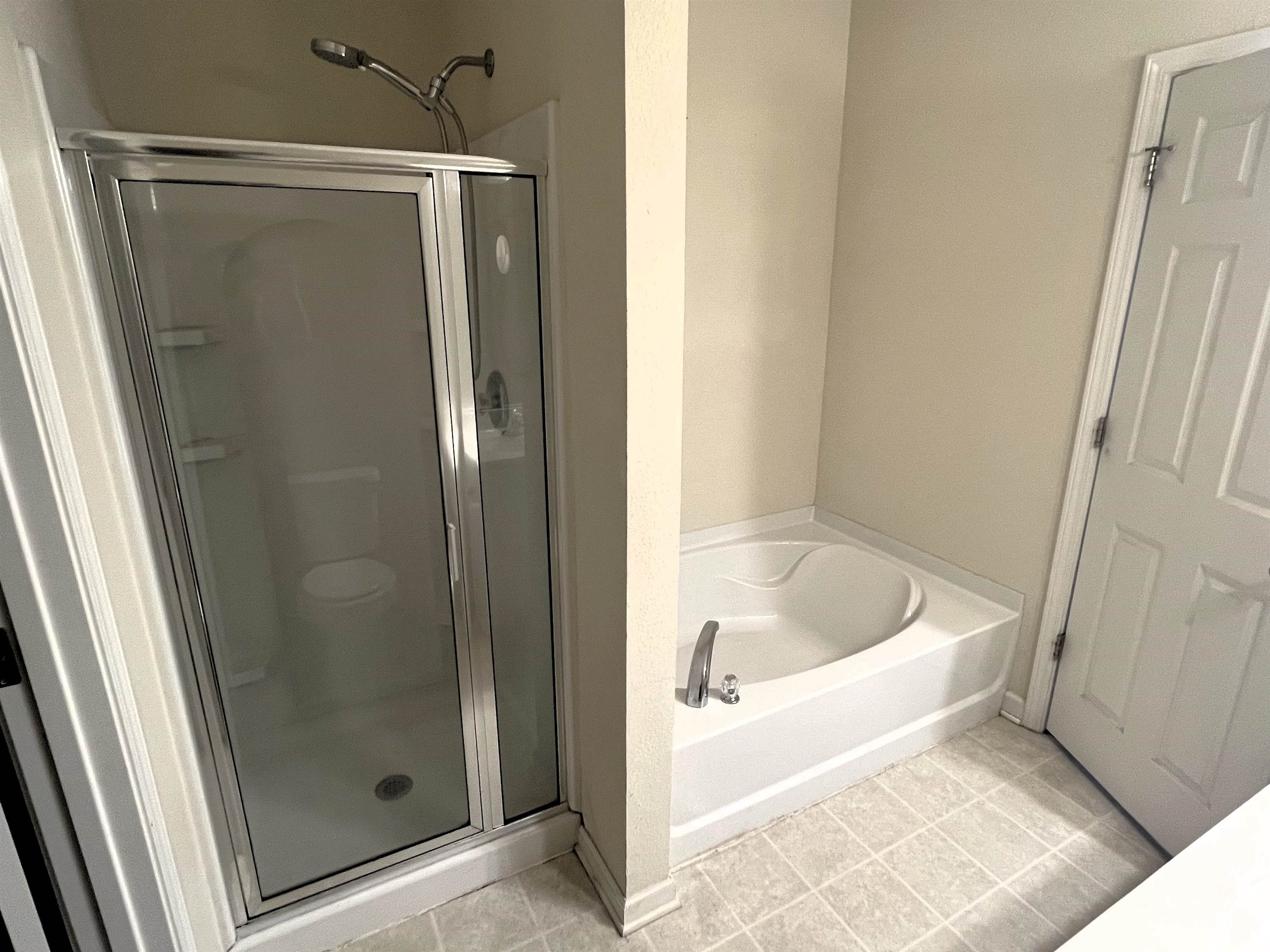 4968 Water Brook Cir Property Photo 16