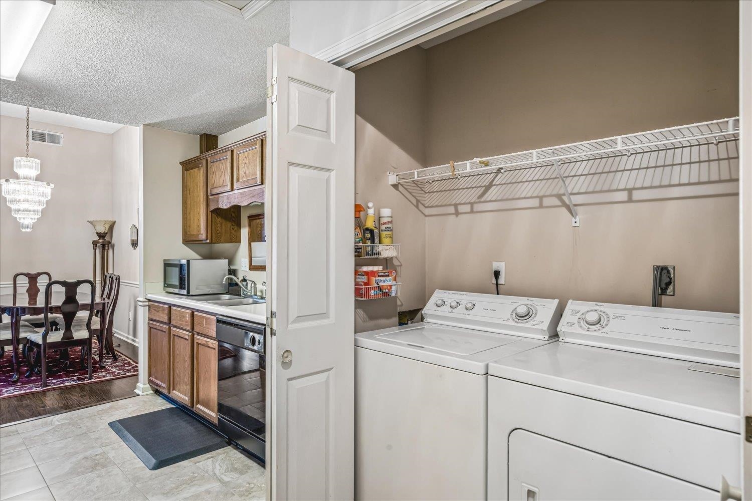 6812 Meadow Chase Ln Property Photo 11
